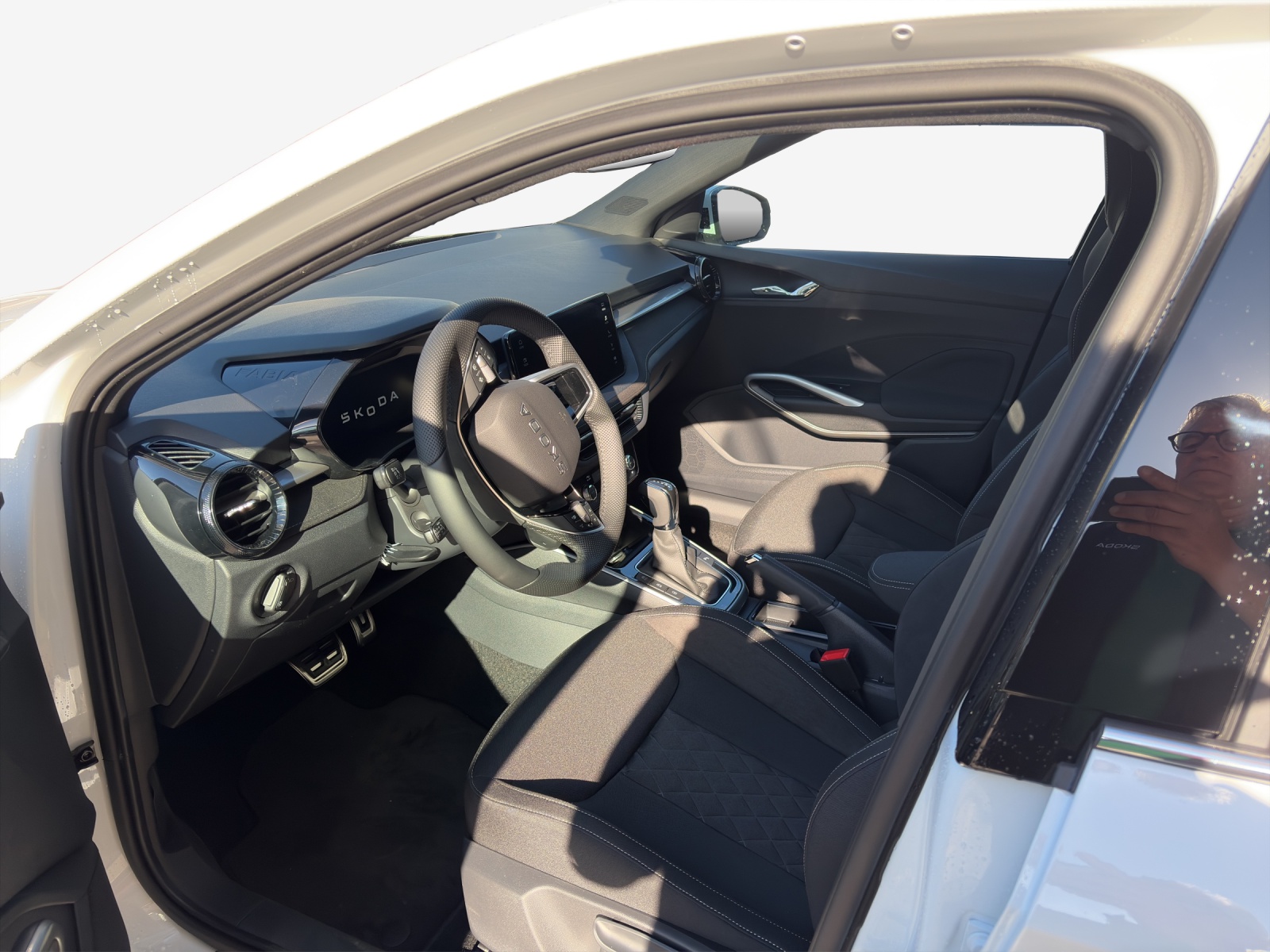 SKODA Fabia 1.5 TSI Dynamic DSG-image-7