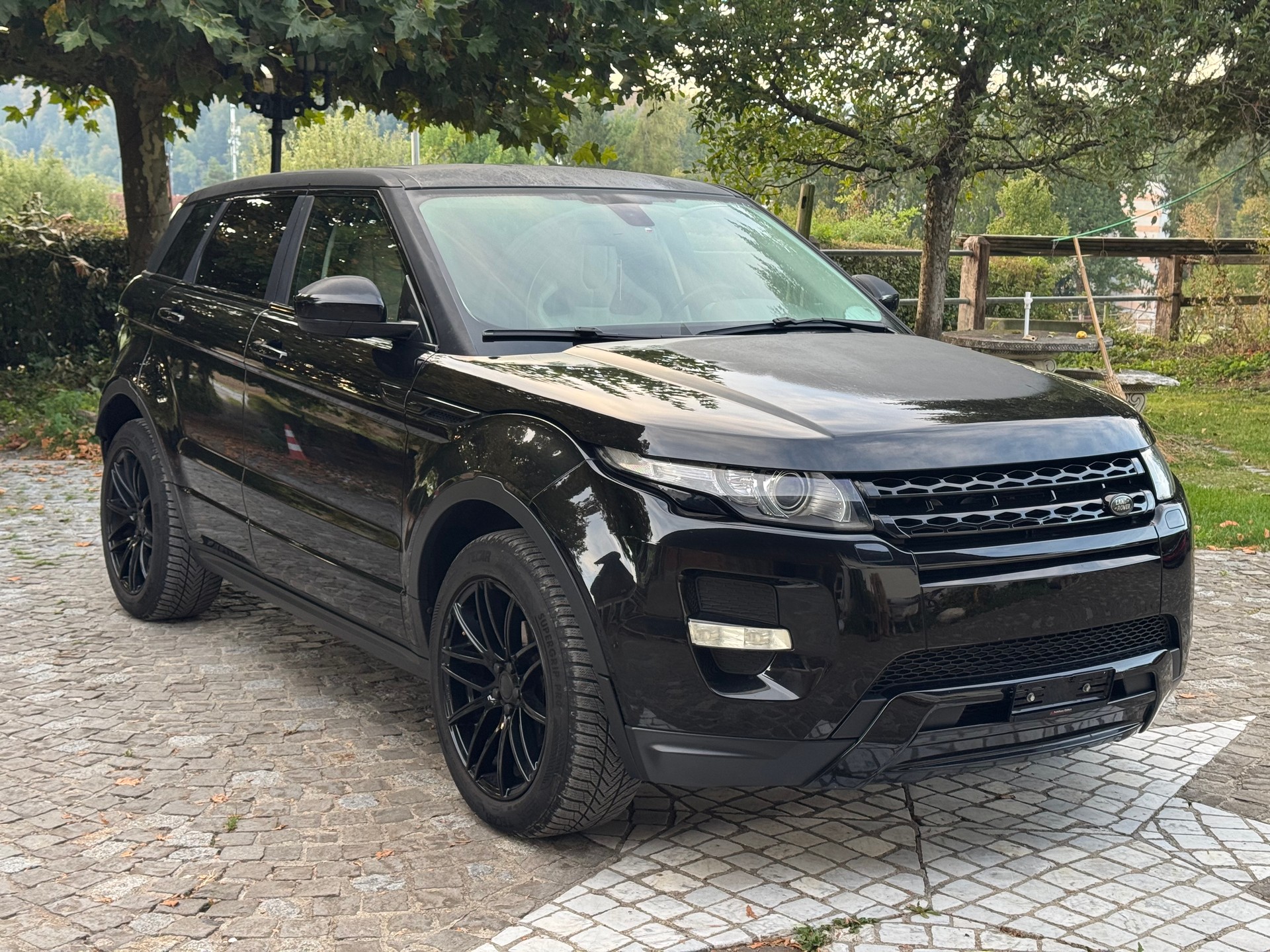 LAND ROVER Range Rover Evoque 2.0 Si4 SE Dynamic AT9-image-0