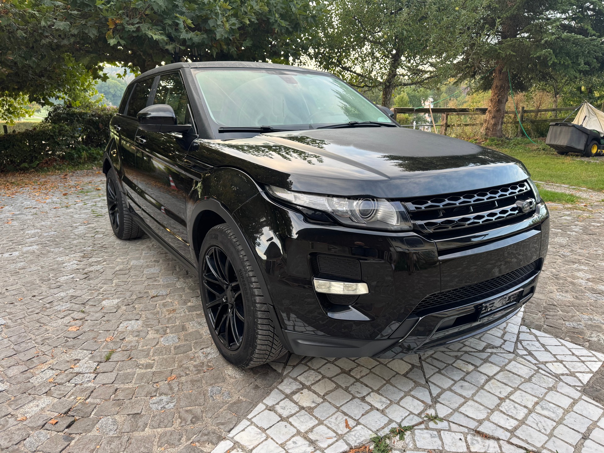 LAND ROVER Range Rover Evoque 2.0 Si4 SE Dynamic AT9-image-4
