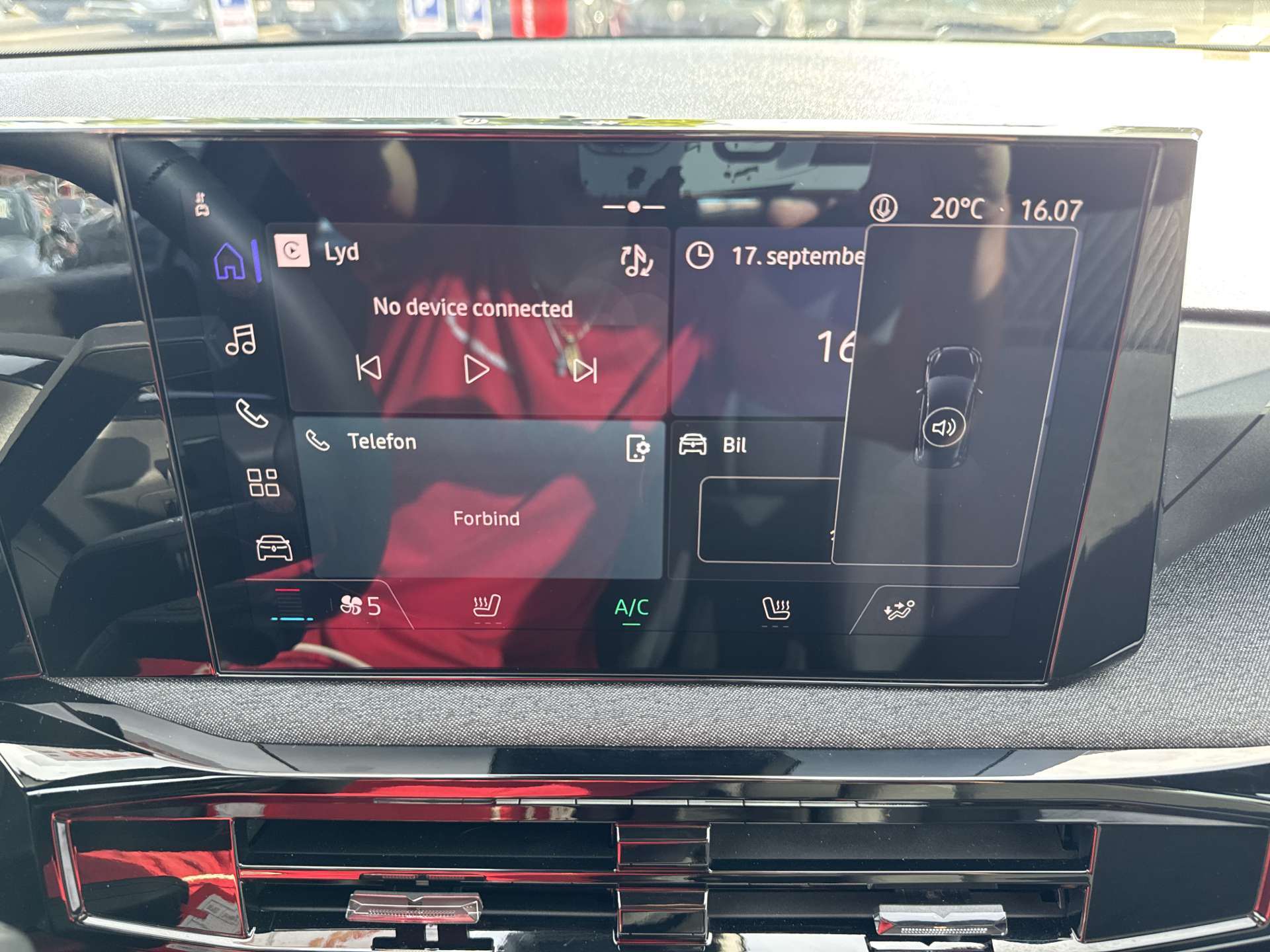 RENAULT Clio 1.2 TCe Evolution NEUES MODELL EDC-Automat-image-9