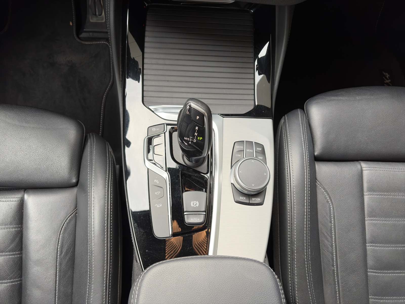 BMW X4 30d xDrive-image-14