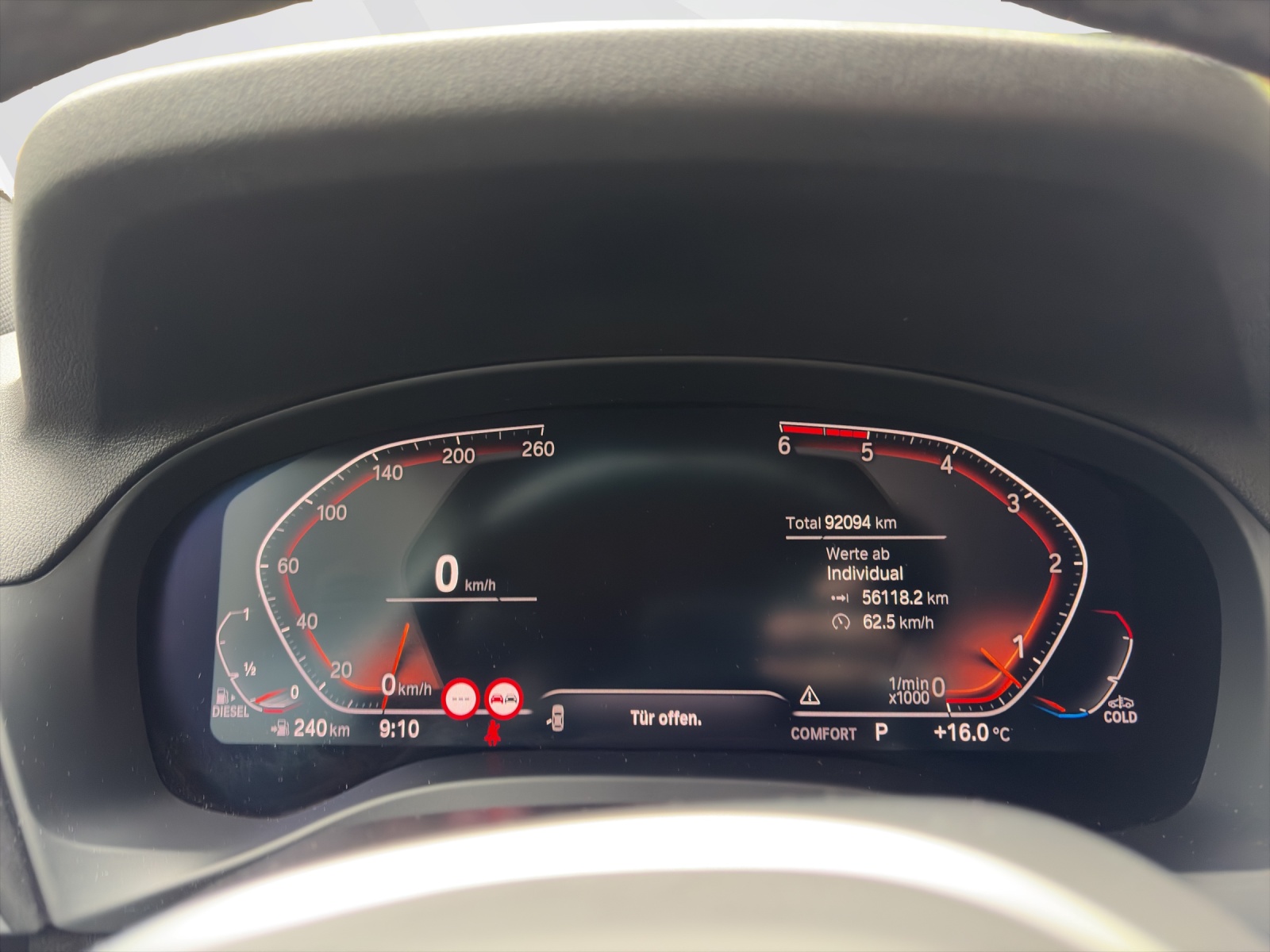 BMW X4 30d xDrive-image-12