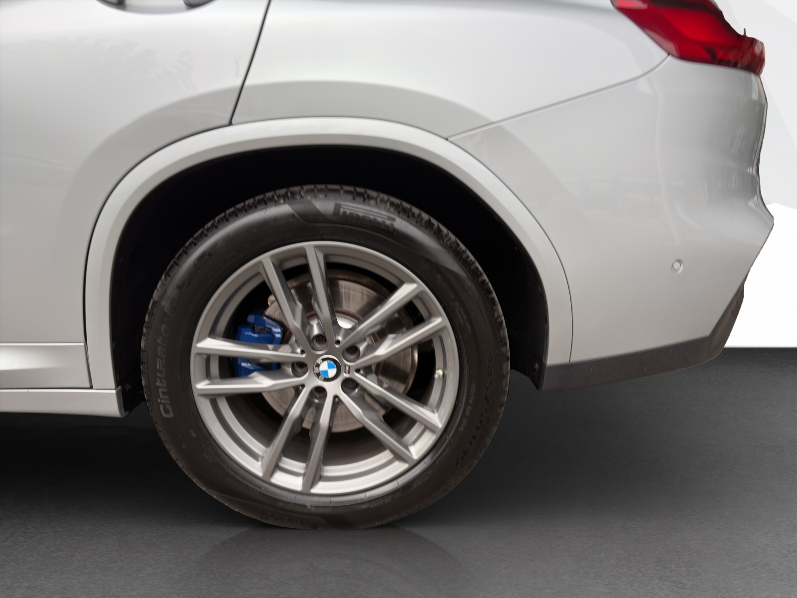 BMW X4 30d xDrive-image-21