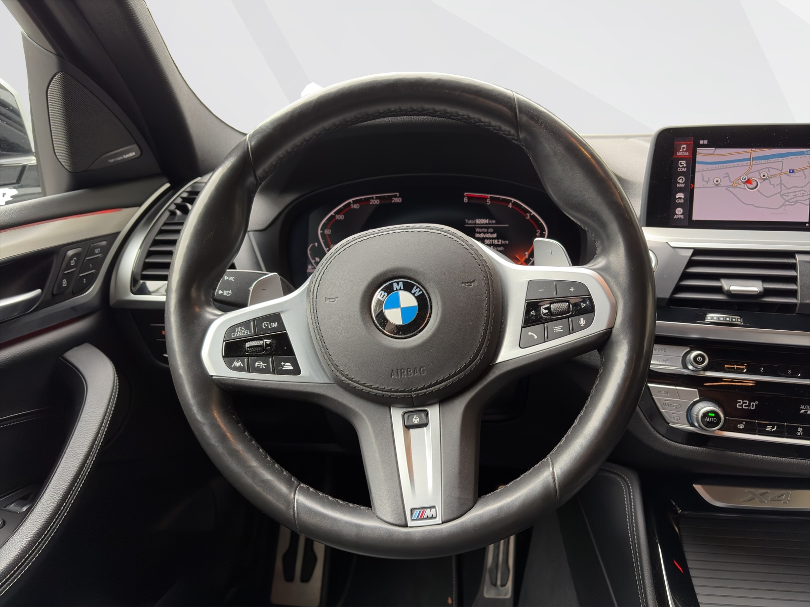 BMW X4 30d xDrive-image-11