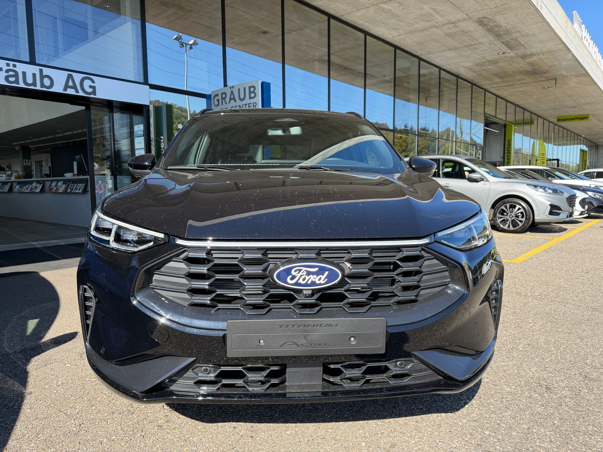 FORD Kuga 2.5 PHEV ST-Line X FWD Sondermodell Black Edition C26PC29-image-1