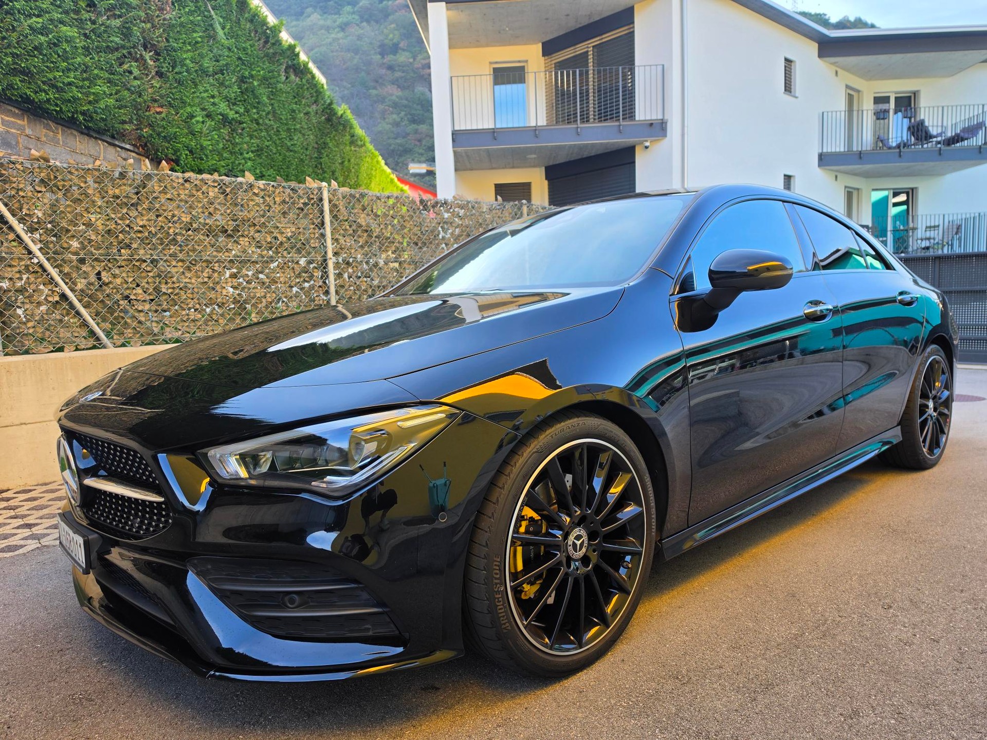 MERCEDES-BENZ CLA 220 AMG Line 4matic-image-1