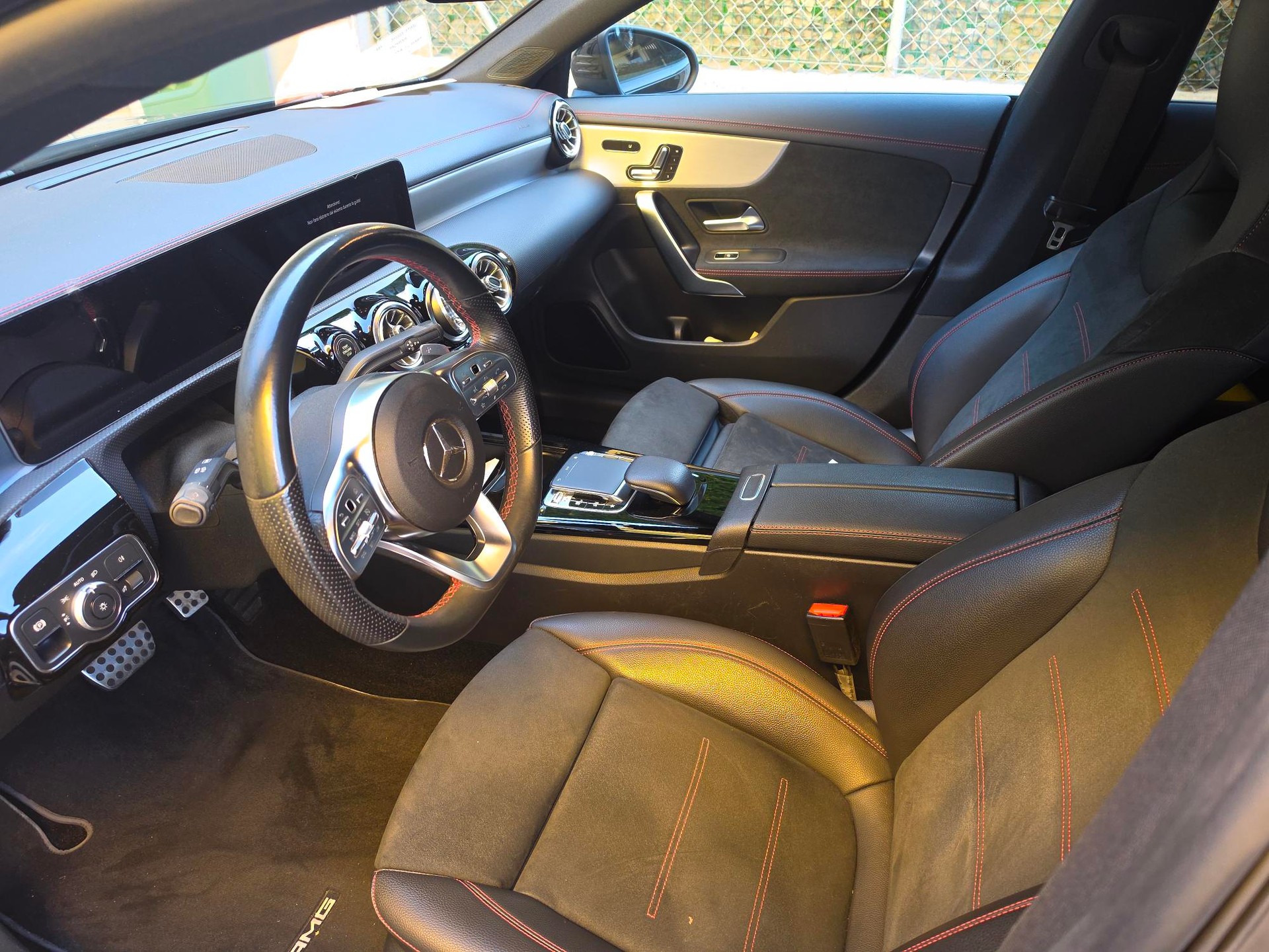 MERCEDES-BENZ CLA 220 AMG Line 4matic-image-3