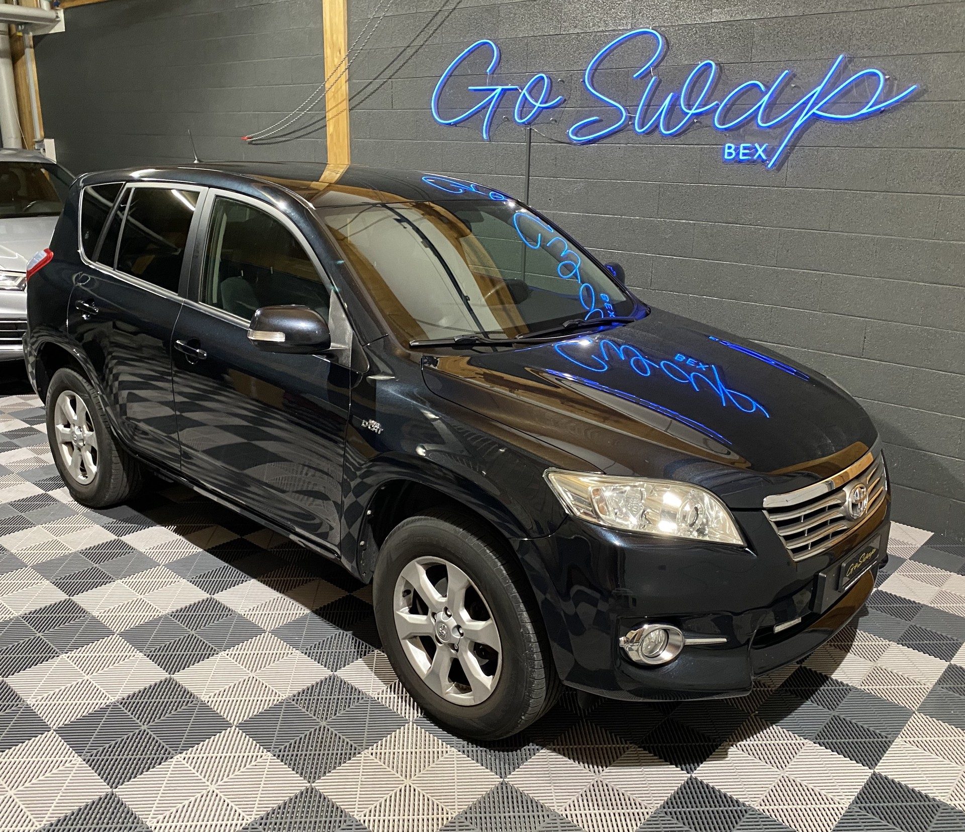 TOYOTA RAV-4 2.2D-CAT Linea Luna AT 4X4-image-0