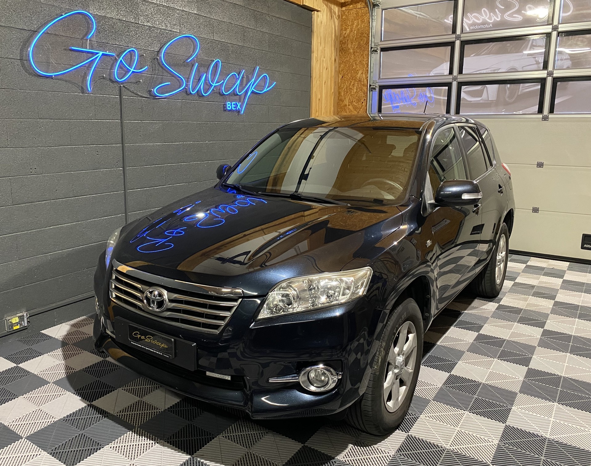 TOYOTA RAV-4 2.2D-CAT Linea Luna AT 4X4-image-8
