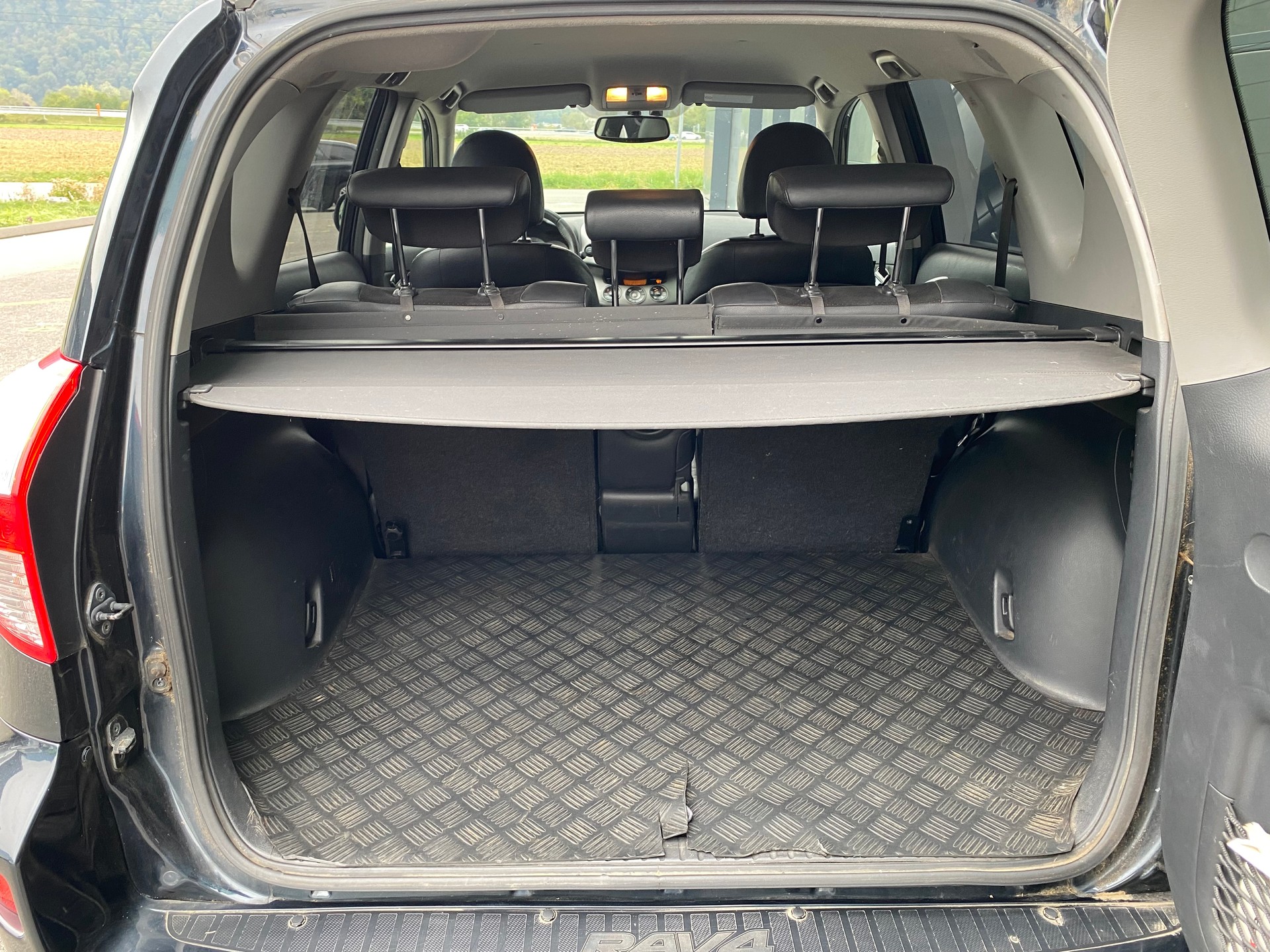 TOYOTA RAV-4 2.2D-CAT Linea Luna AT 4X4-image-18