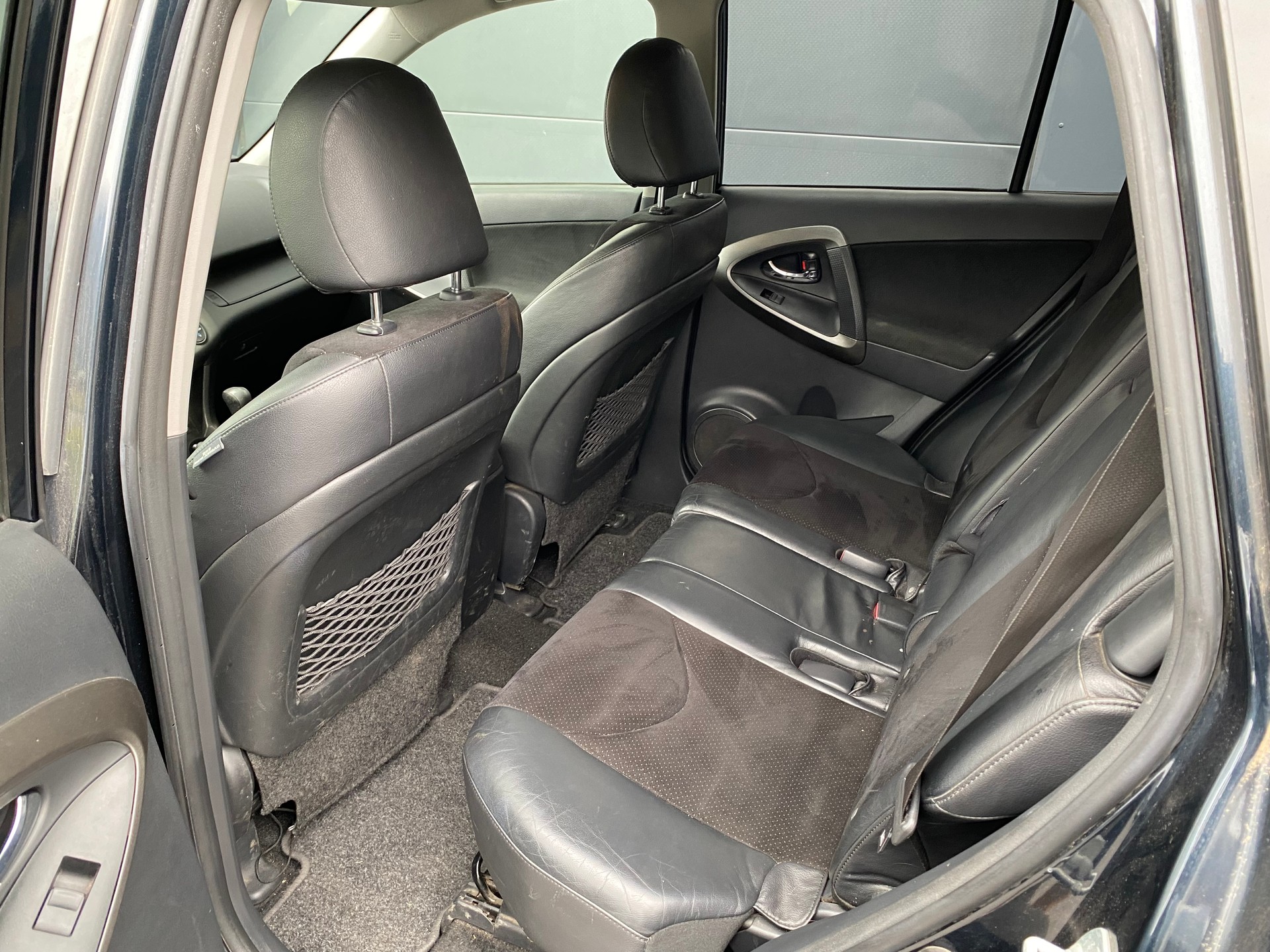 TOYOTA RAV-4 2.2D-CAT Linea Luna AT 4X4-image-16