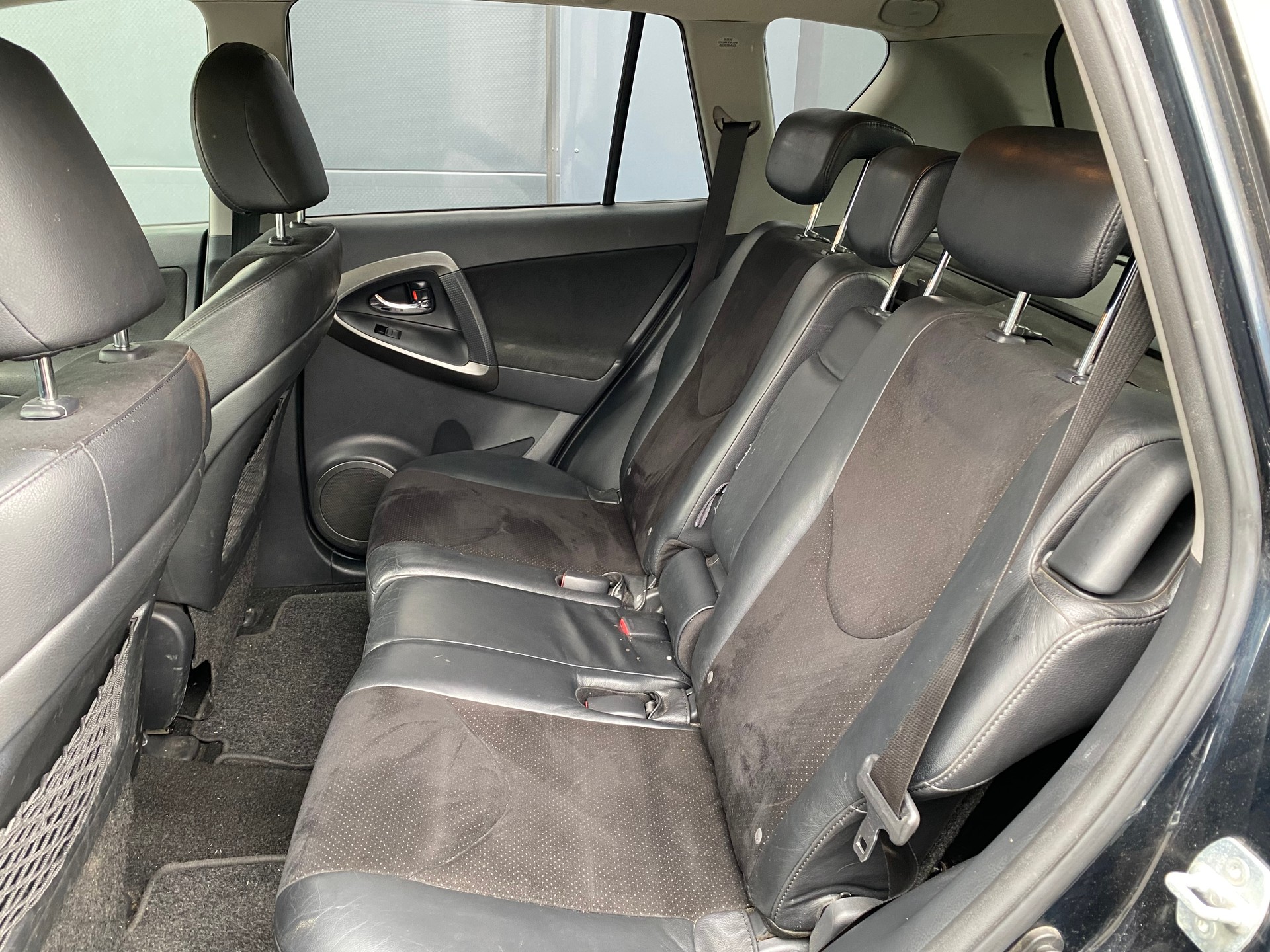 TOYOTA RAV-4 2.2D-CAT Linea Luna AT 4X4-image-17