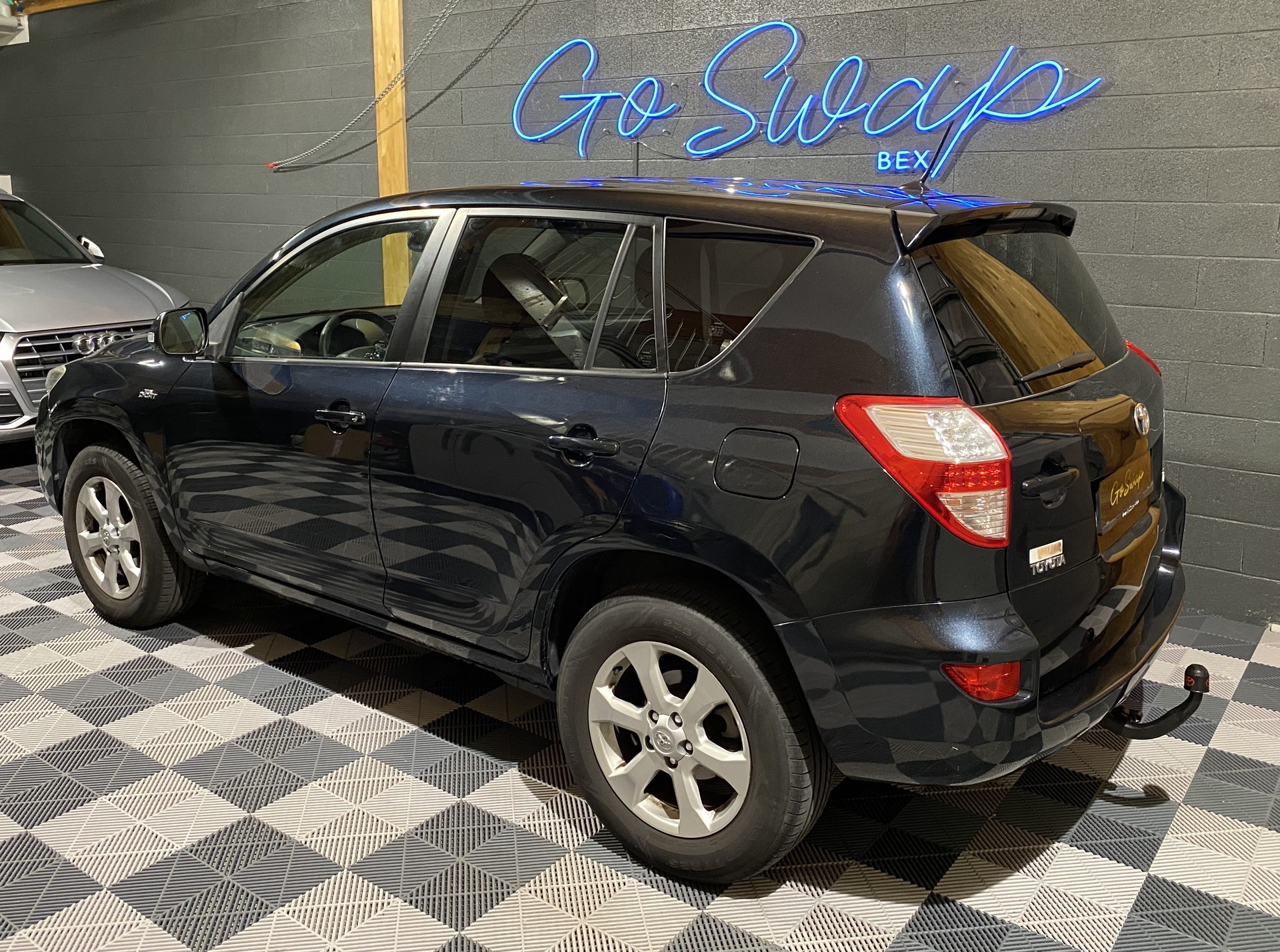 TOYOTA RAV-4 2.2D-CAT Linea Luna AT 4X4-image-10