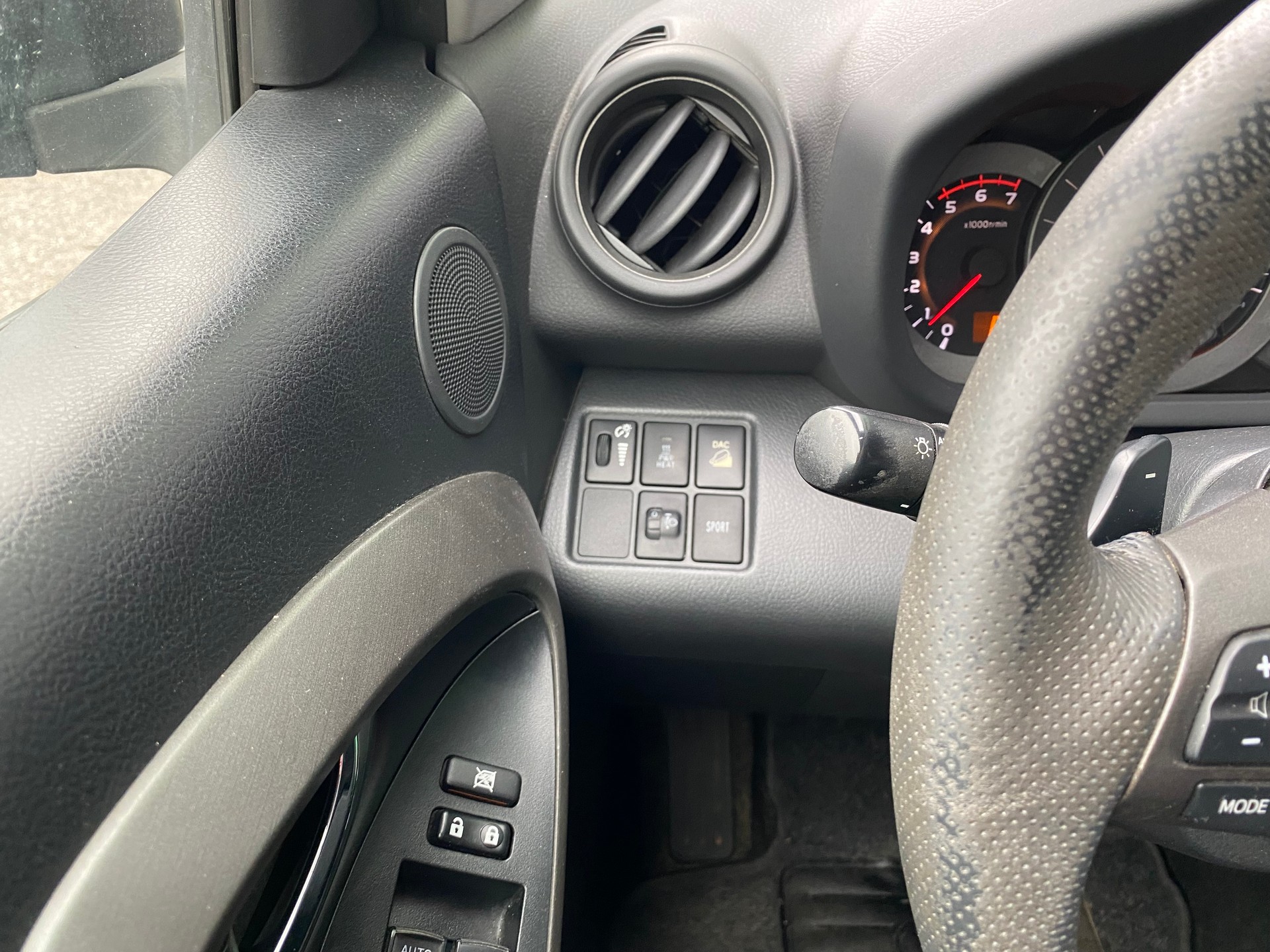 TOYOTA RAV-4 2.2D-CAT Linea Luna AT 4X4-image-22