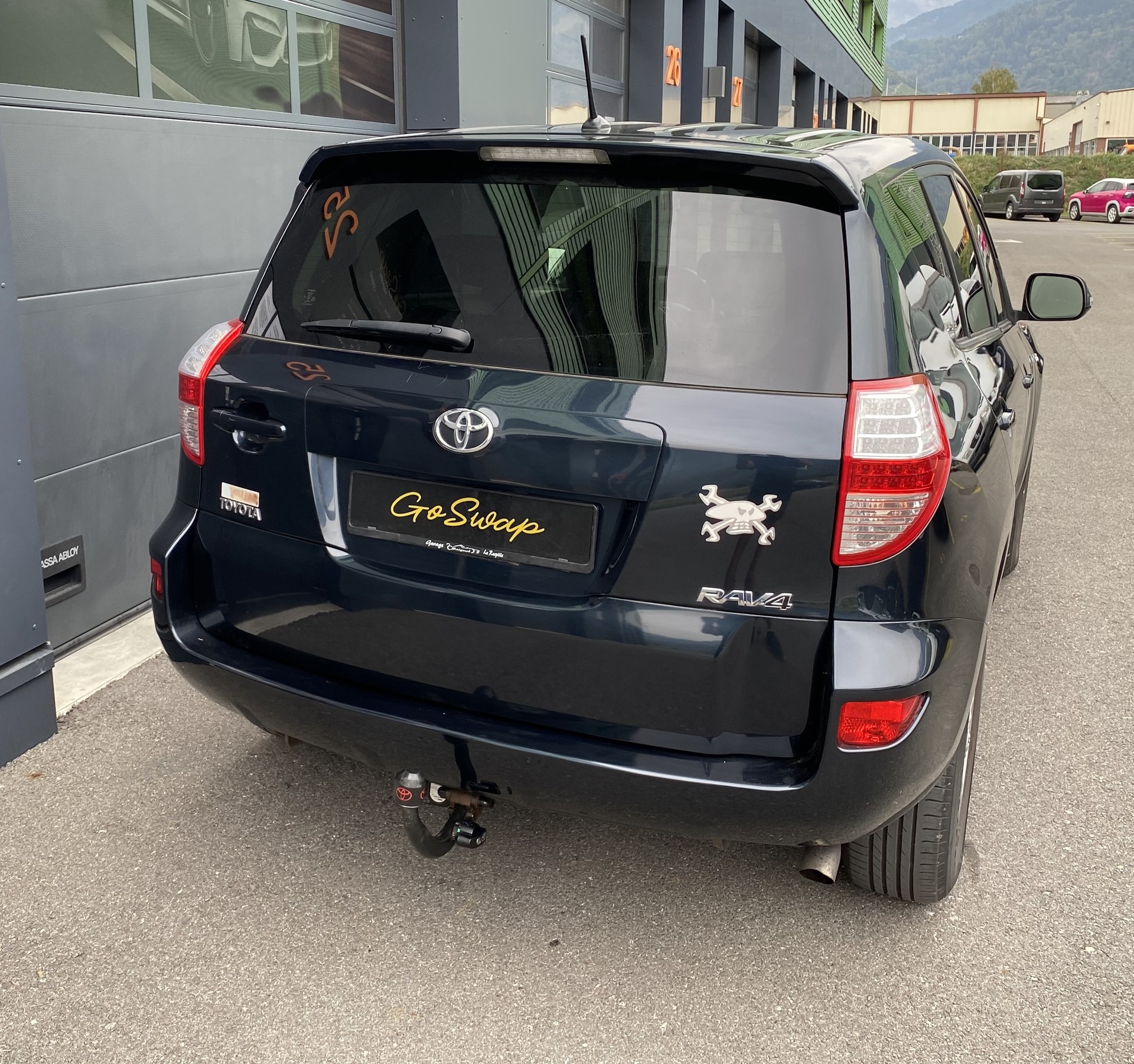 TOYOTA RAV-4 2.2D-CAT Linea Luna AT 4X4-image-29