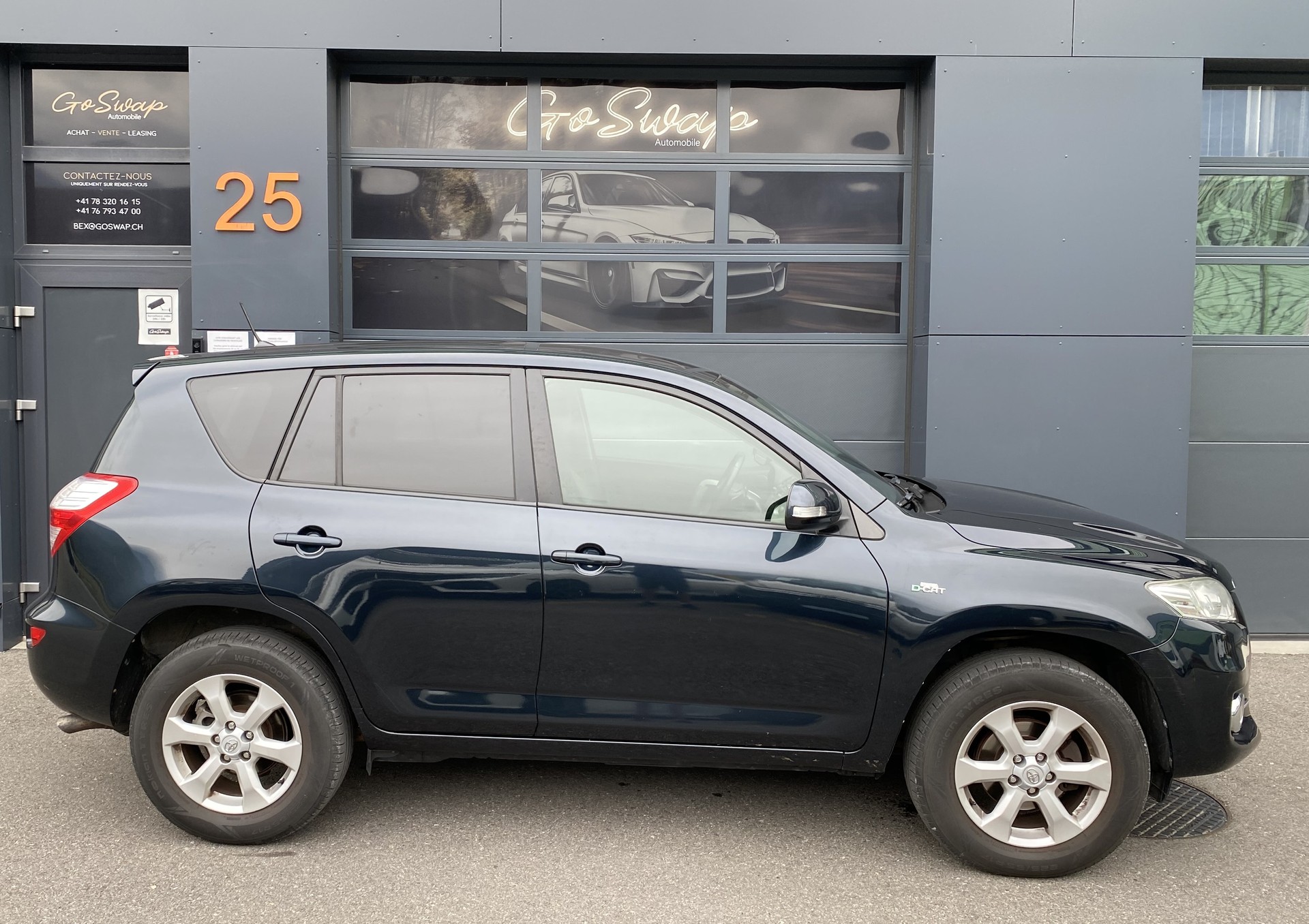 TOYOTA RAV-4 2.2D-CAT Linea Luna AT 4X4-image-28