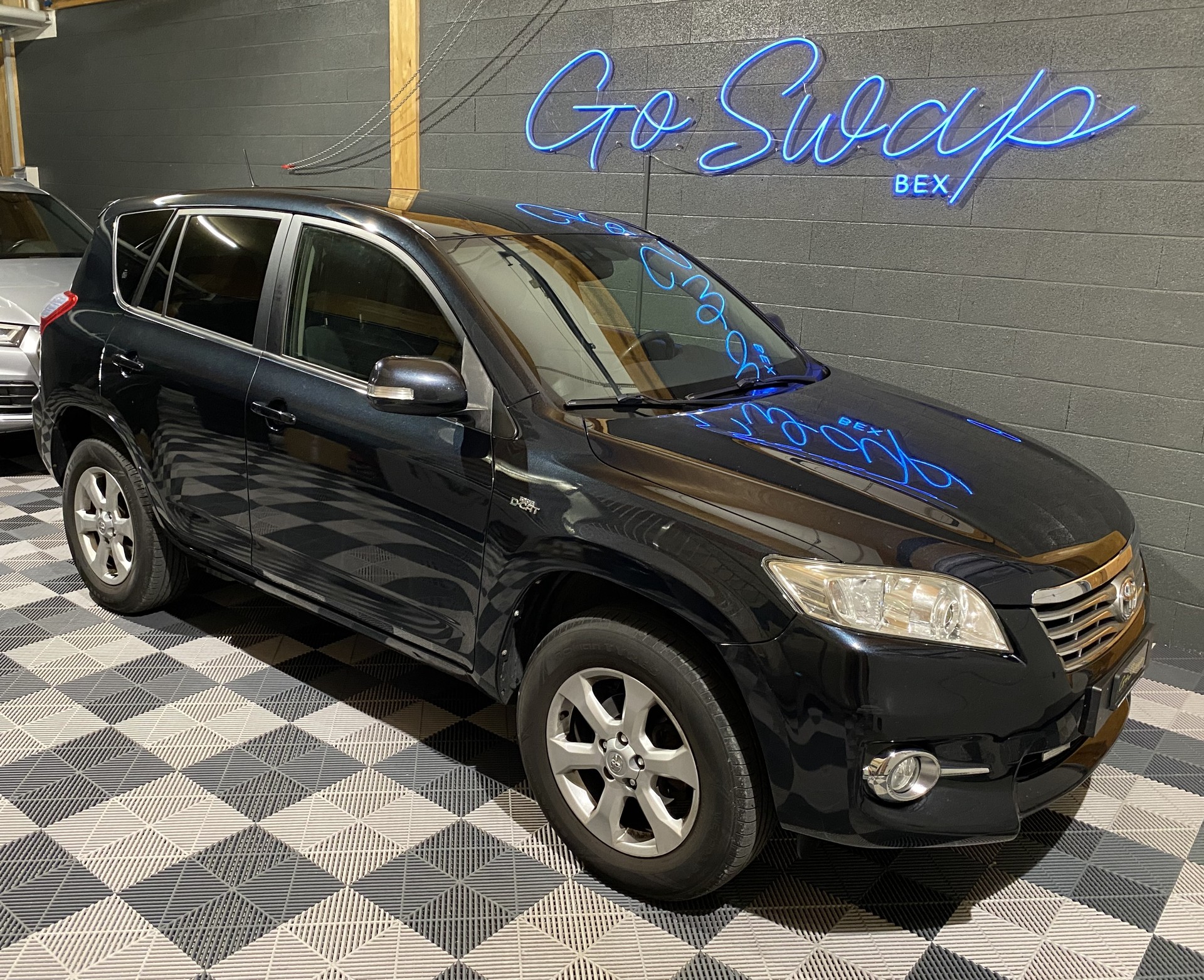 TOYOTA RAV-4 2.2D-CAT Linea Luna AT 4X4-image-1