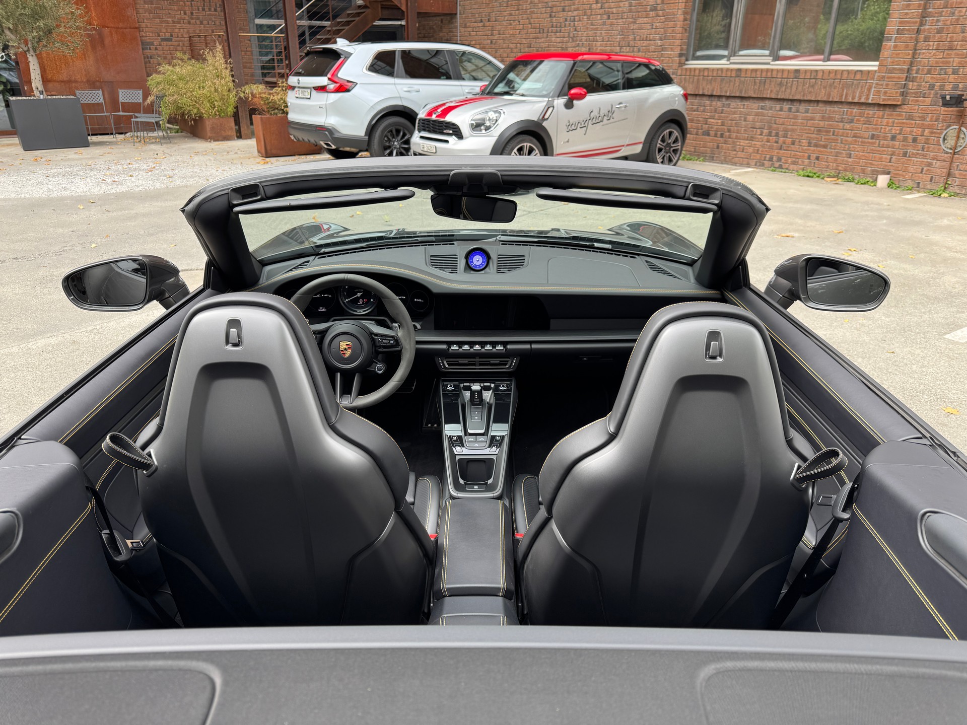 PORSCHE 911 Carrera GTS Cabriolet PDK - 992.2-image-13