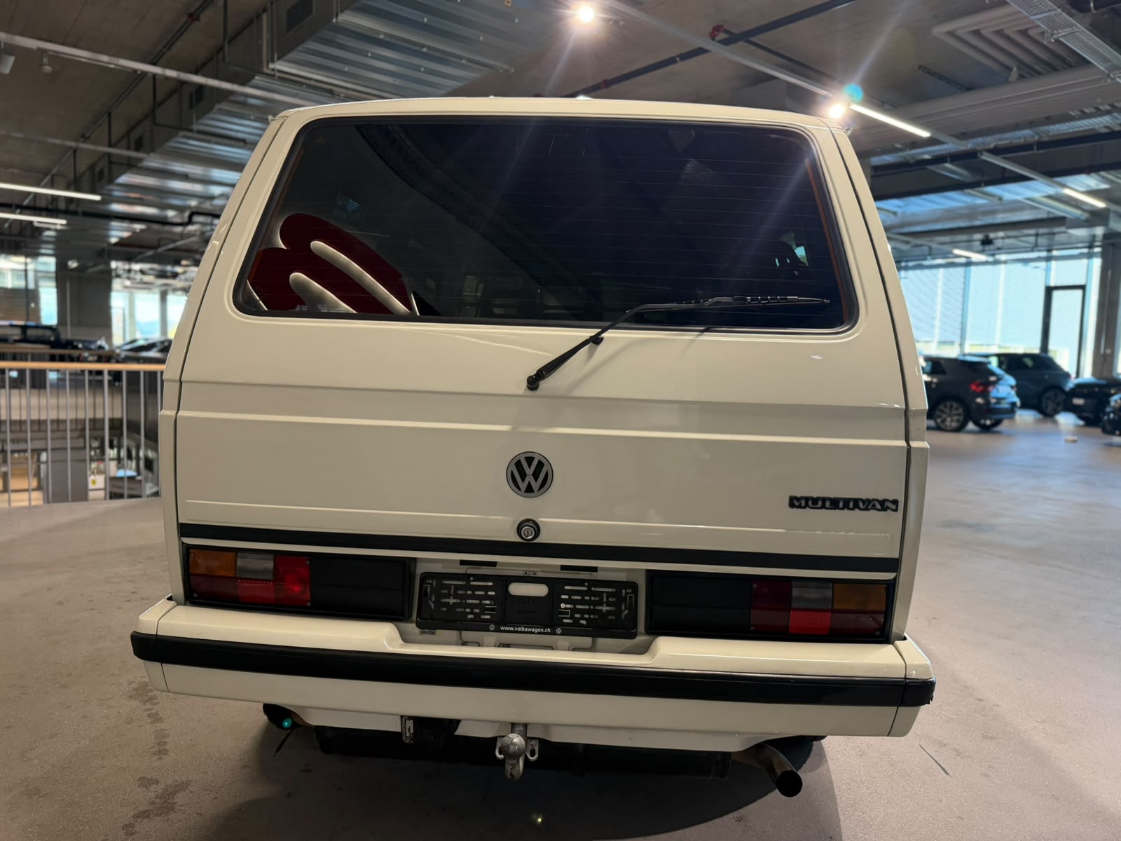 VW Multivan White Star Edition-image-19