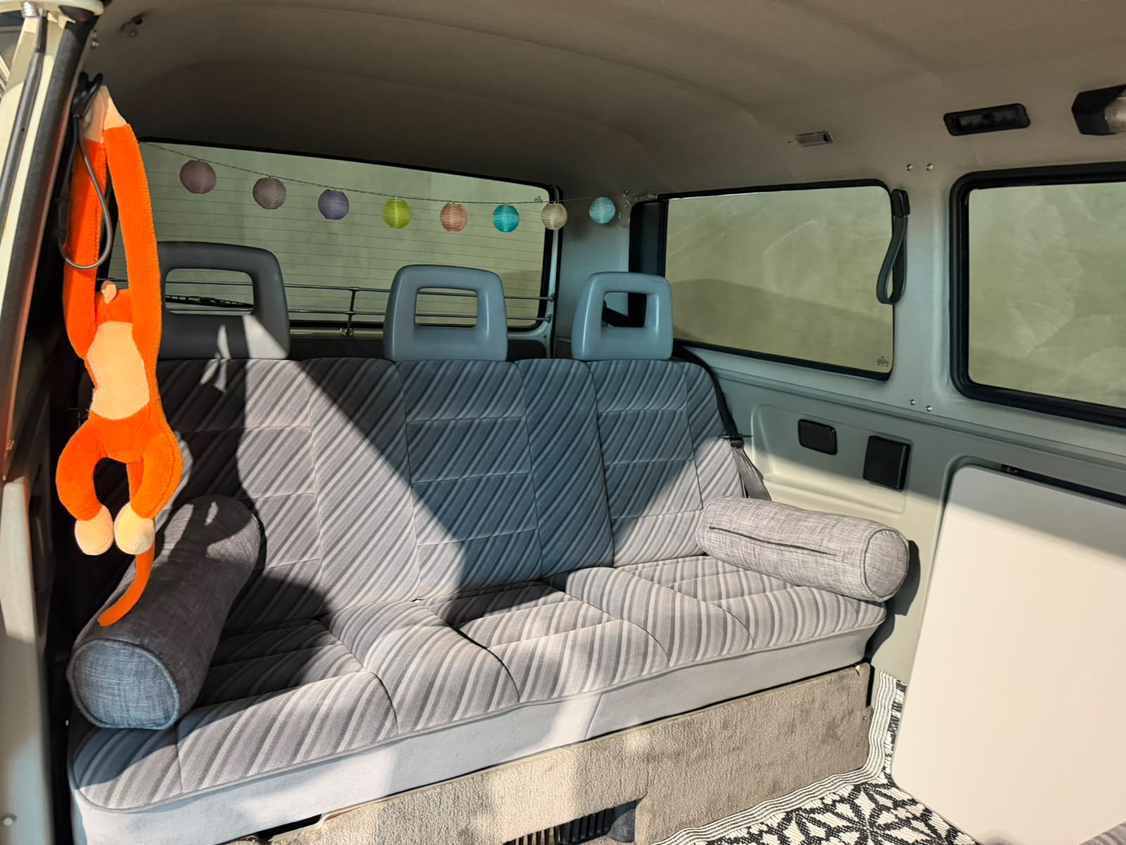 VW Multivan White Star Edition-image-24