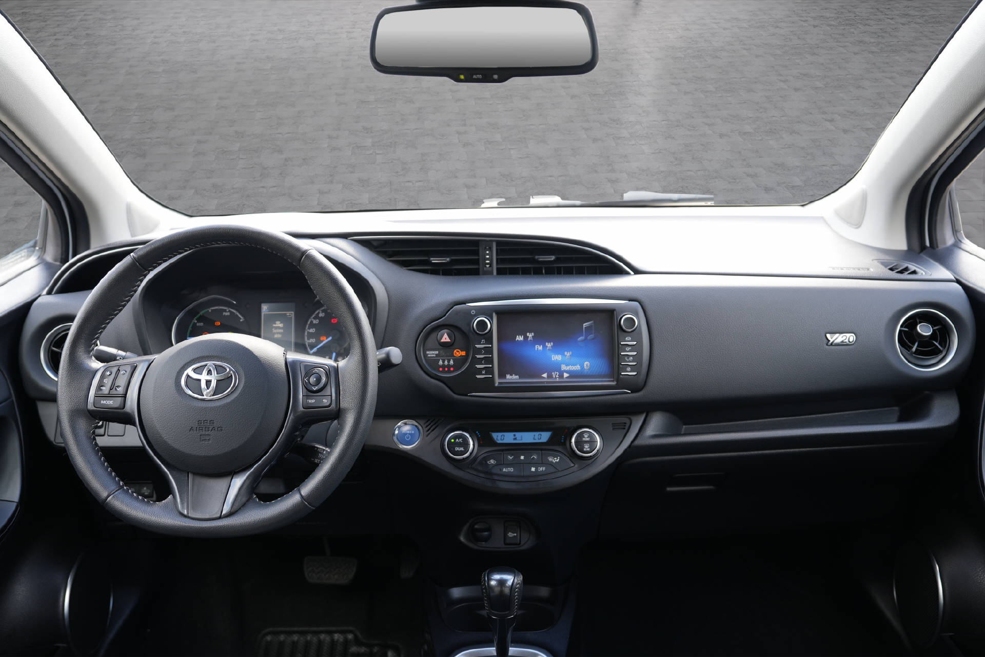 TOYOTA Yaris 1.5 VVT-i HSD 20-image-9