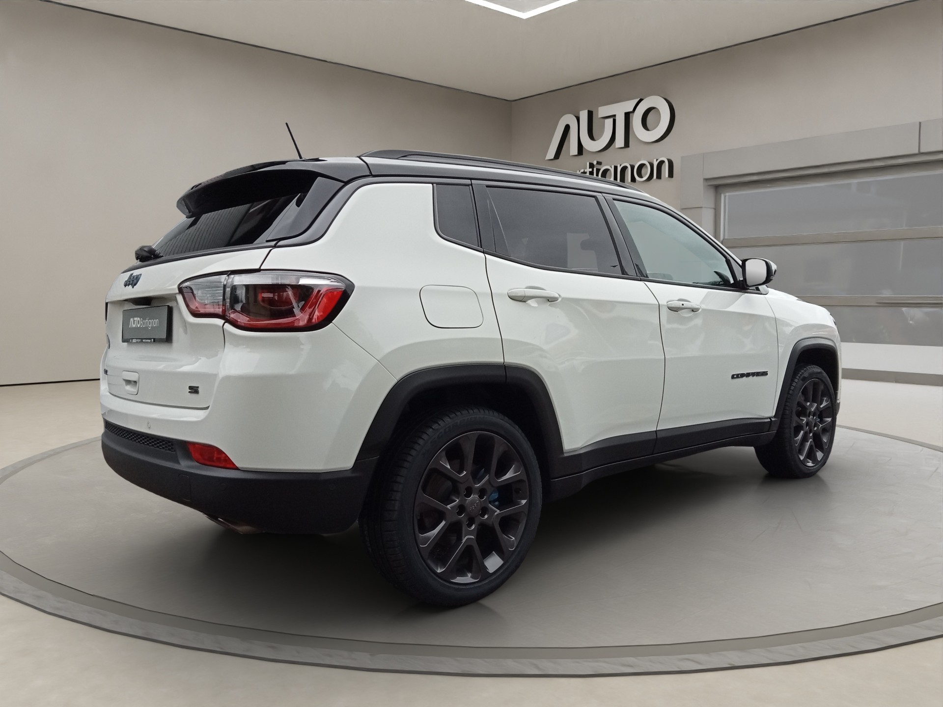 JEEP Compass 1.3 T PHEV S AWD-image-4