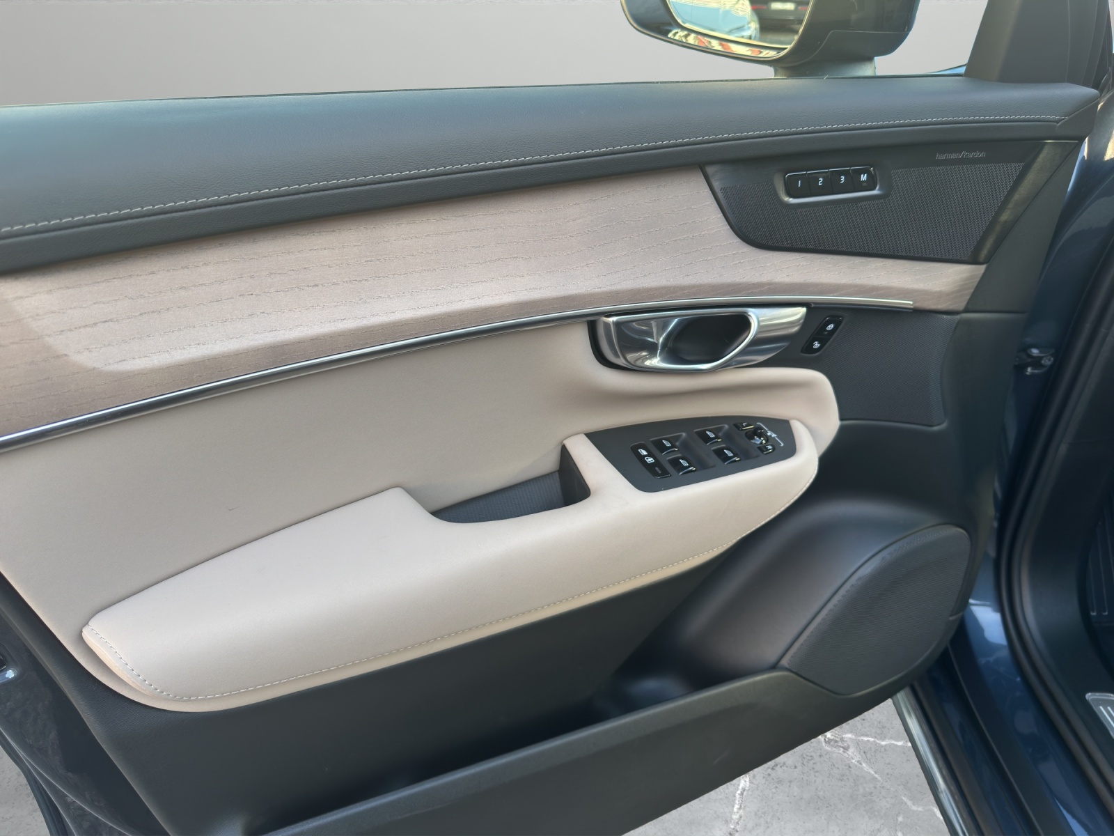 Image VOLVO XC90 XC90 2.0 T8 TE Plus Dark AWD