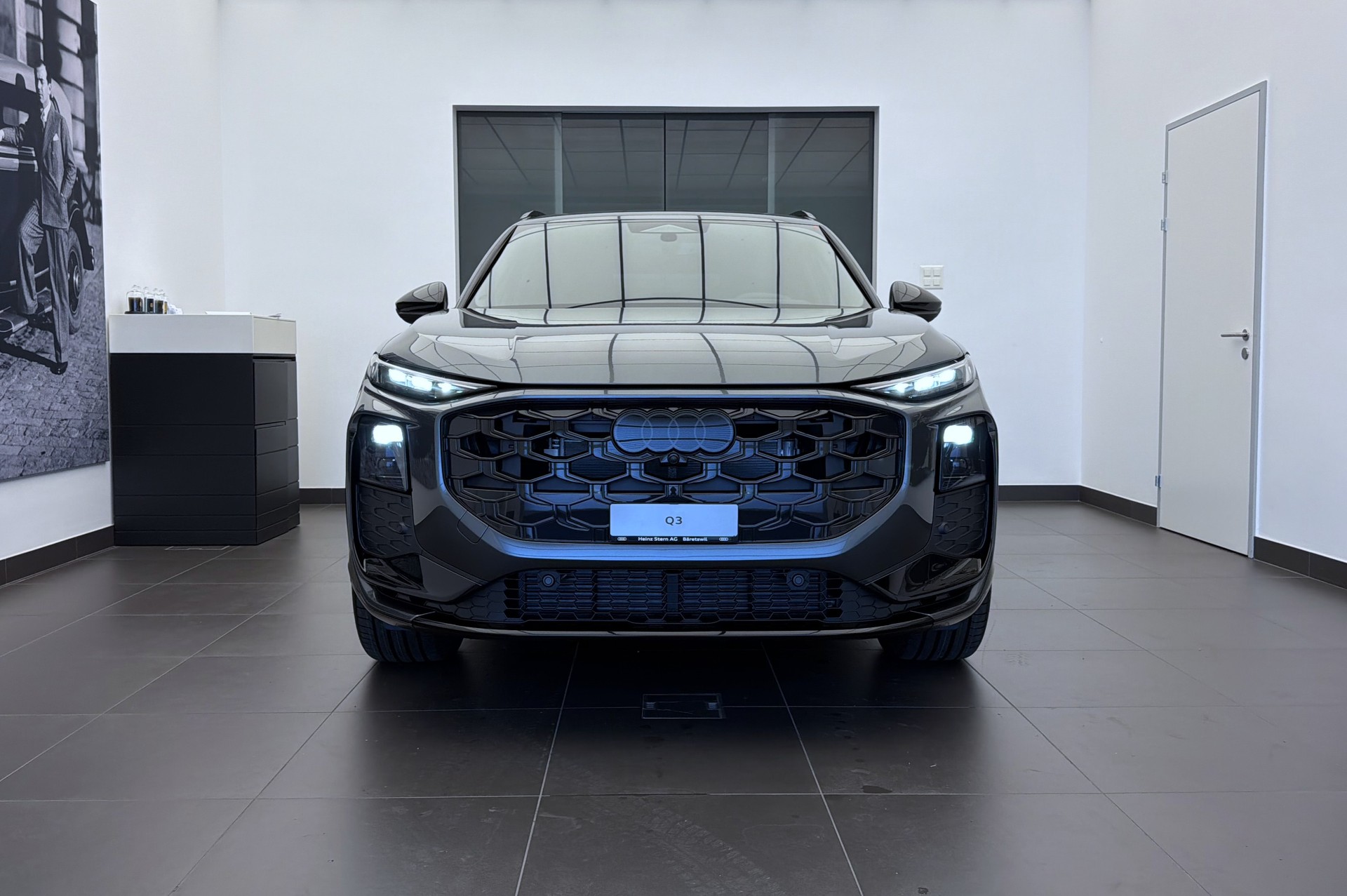 AUDI Q3 SUV TFSI quattro 195 kW S tronic-image-1