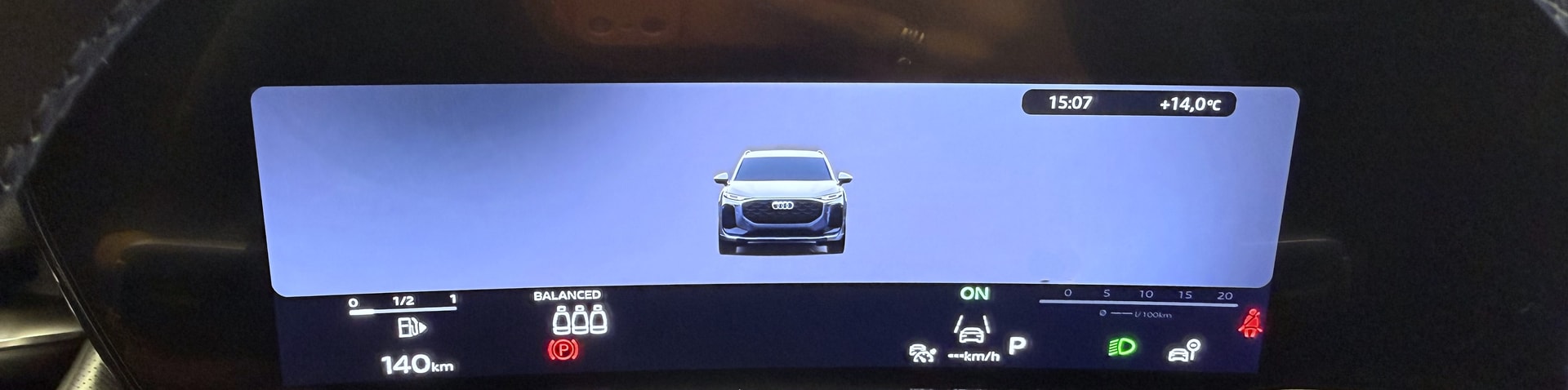 AUDI Q3 SUV TFSI quattro 195 kW S tronic-image-9