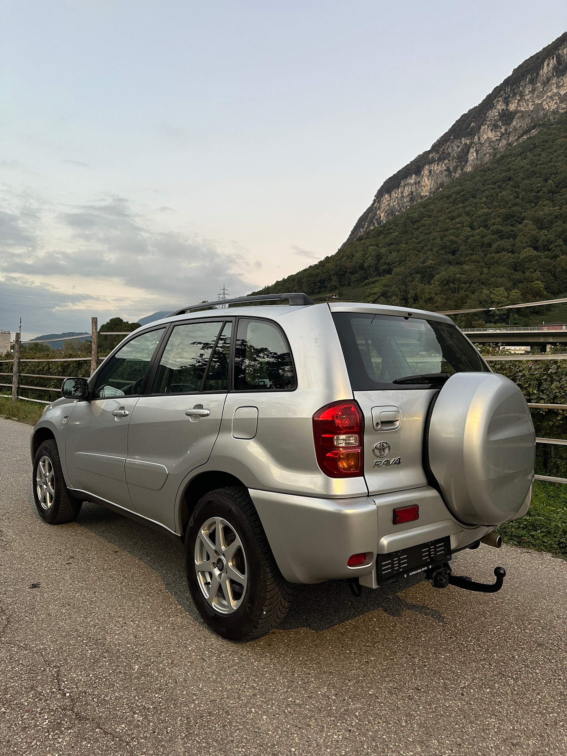 TOYOTA 2.0-image-4