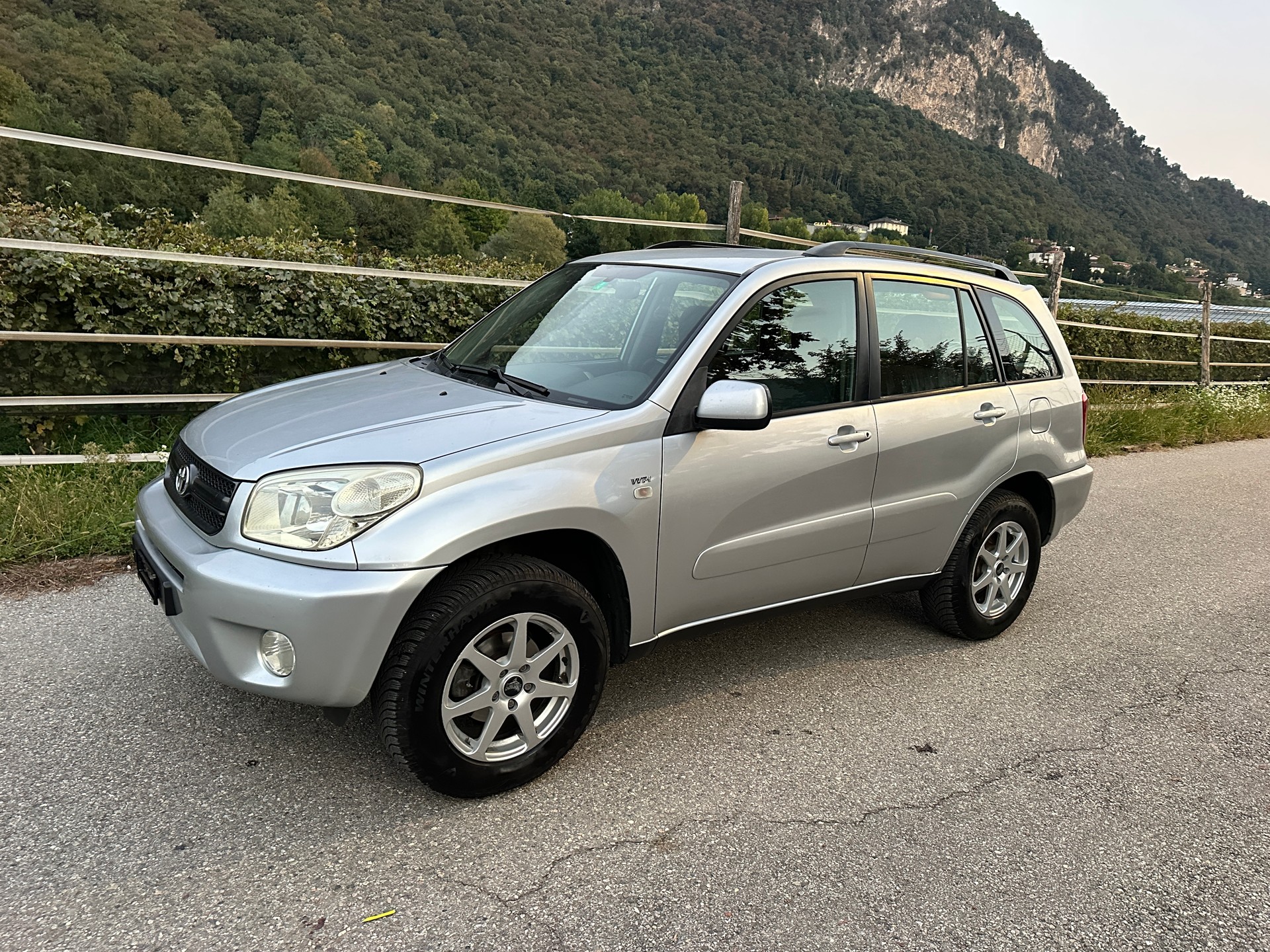 TOYOTA 2.0-image-2