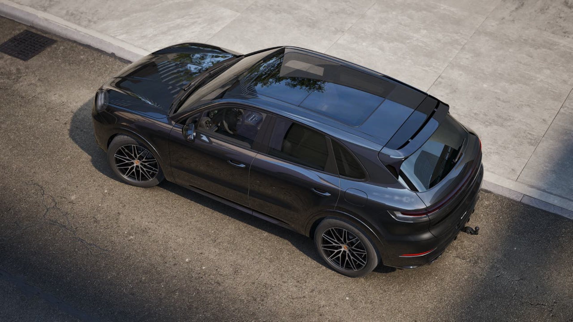 PORSCHE Cayenne E-Hybrid Black Edition-image-3