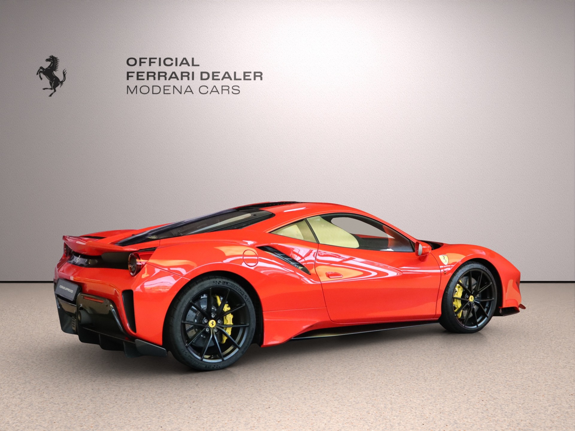 FERRARI 488 Pista 3.9 V8-image-15