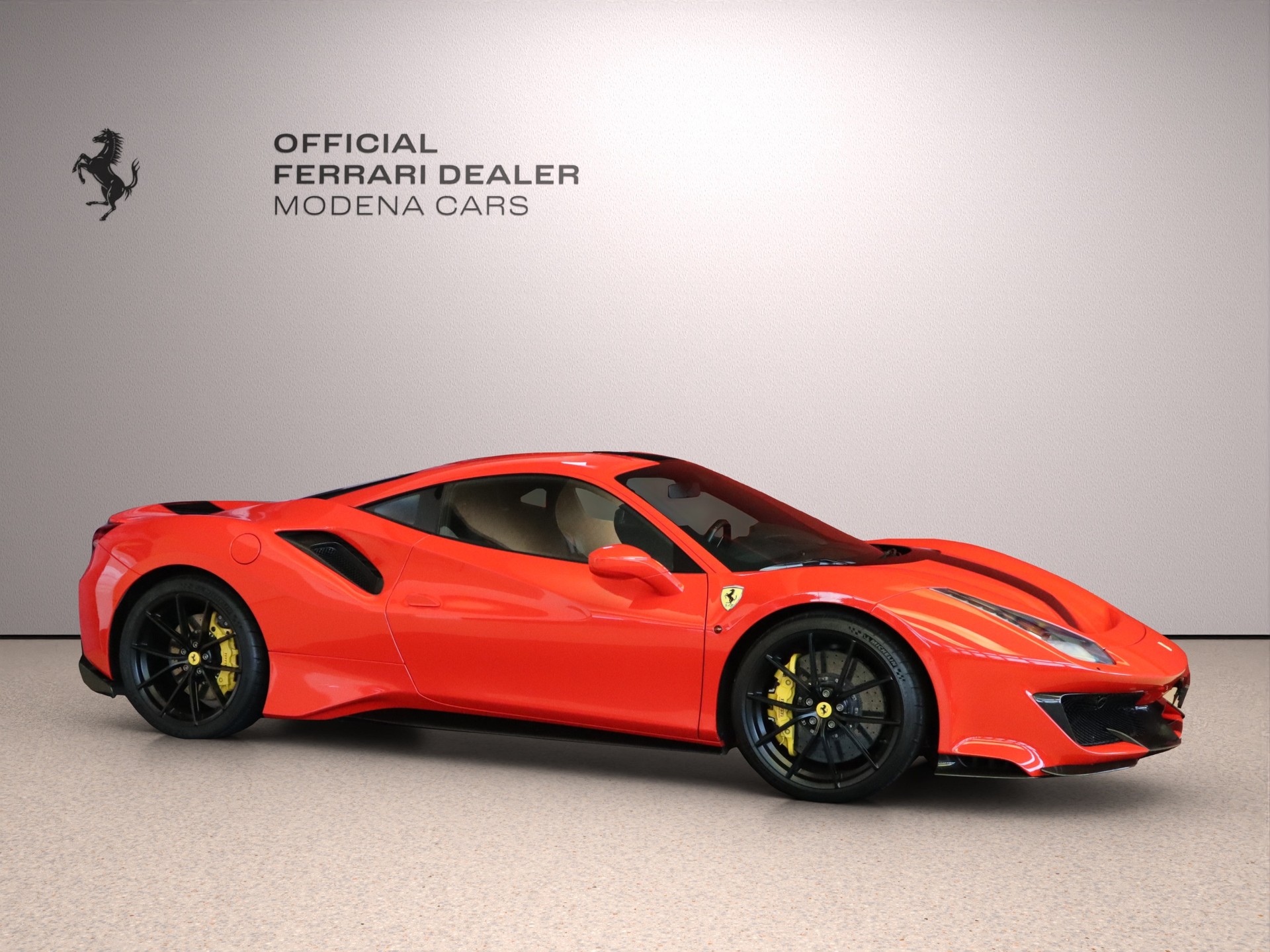 FERRARI 488 Pista 3.9 V8-image-17