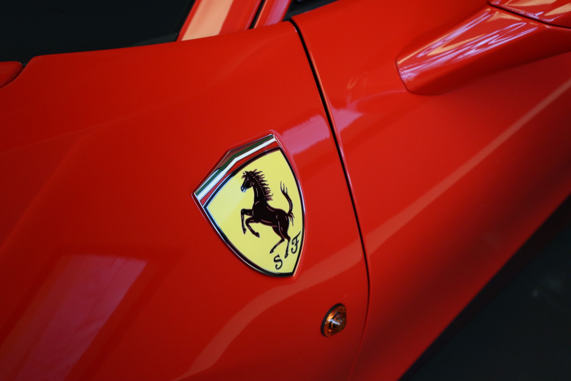 FERRARI 488 Pista 3.9 V8-image-29