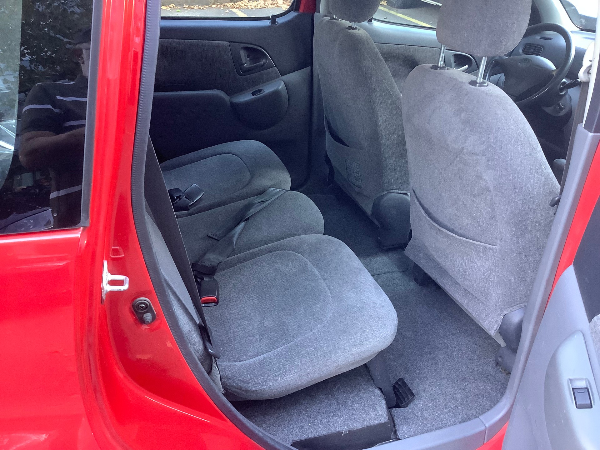 TOYOTA Yaris Verso 1.3 Linea Sol-image-9