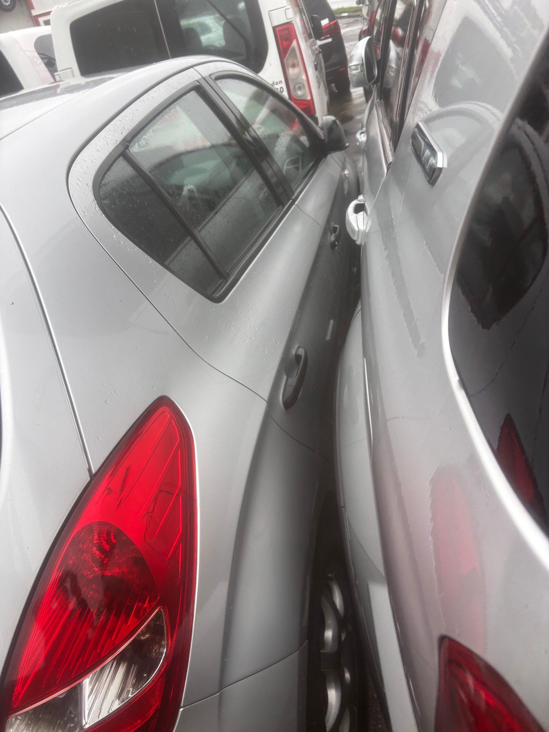 HYUNDAI i20 1.2 Comfort-image-3