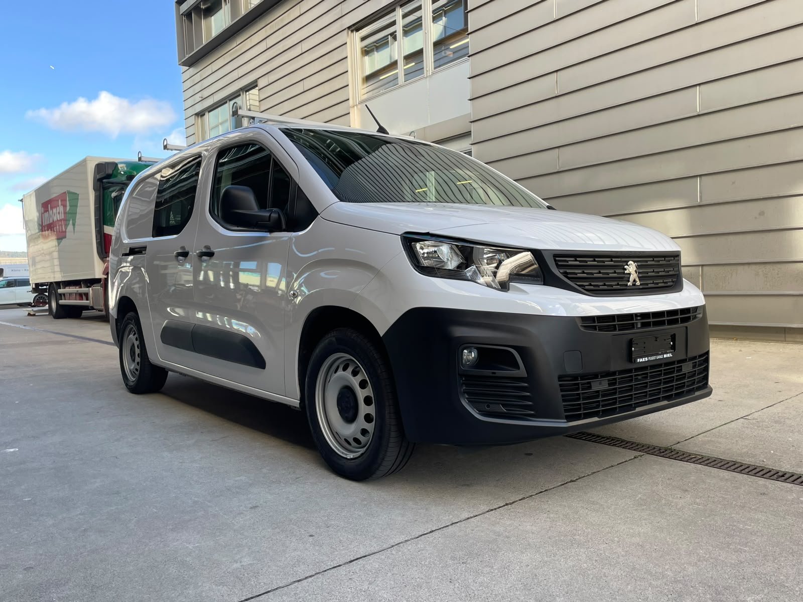 PEUGEOT Partner 1.5 Blue HDi Long 1000kg EAT8-image-6