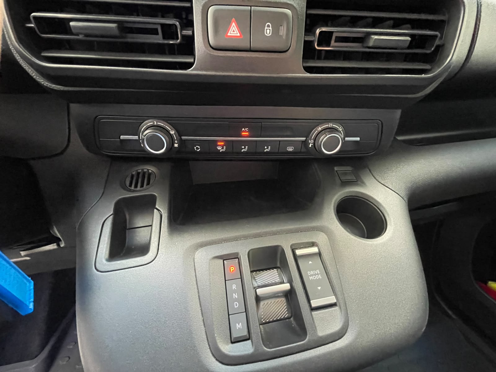 PEUGEOT Partner 1.5 Blue HDi Long 1000kg EAT8-image-14
