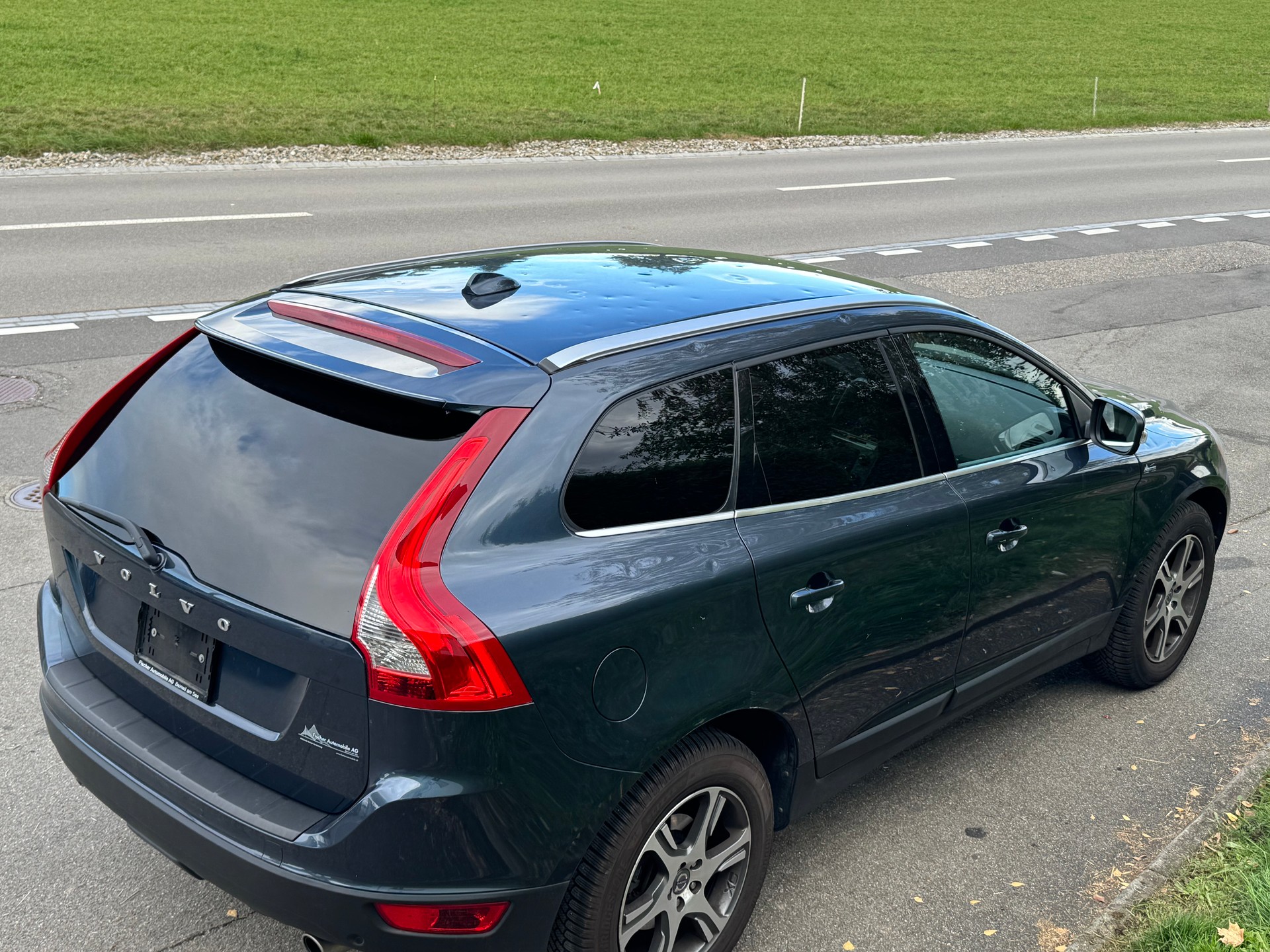VOLVO XC60 D3 AWD Summum Geartronic-image-3
