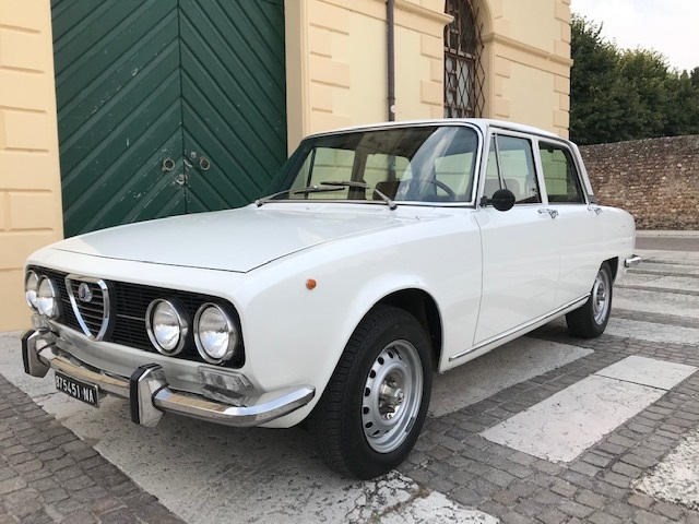 ALFA ROMEO Giulia 2000 Berlina-image-0