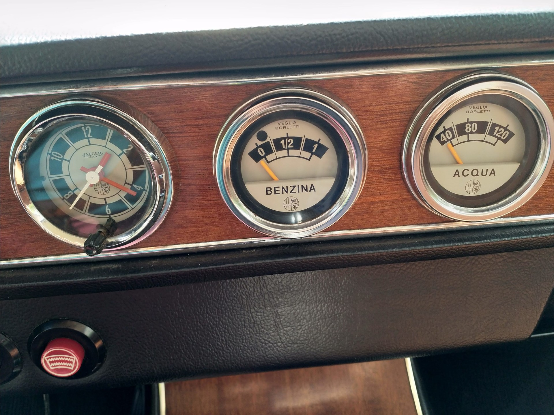 ALFA ROMEO Giulia 2000 Berlina-image-10