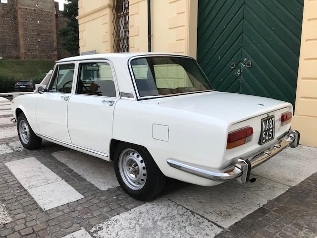 ALFA ROMEO Giulia 2000 Berlina-image-2