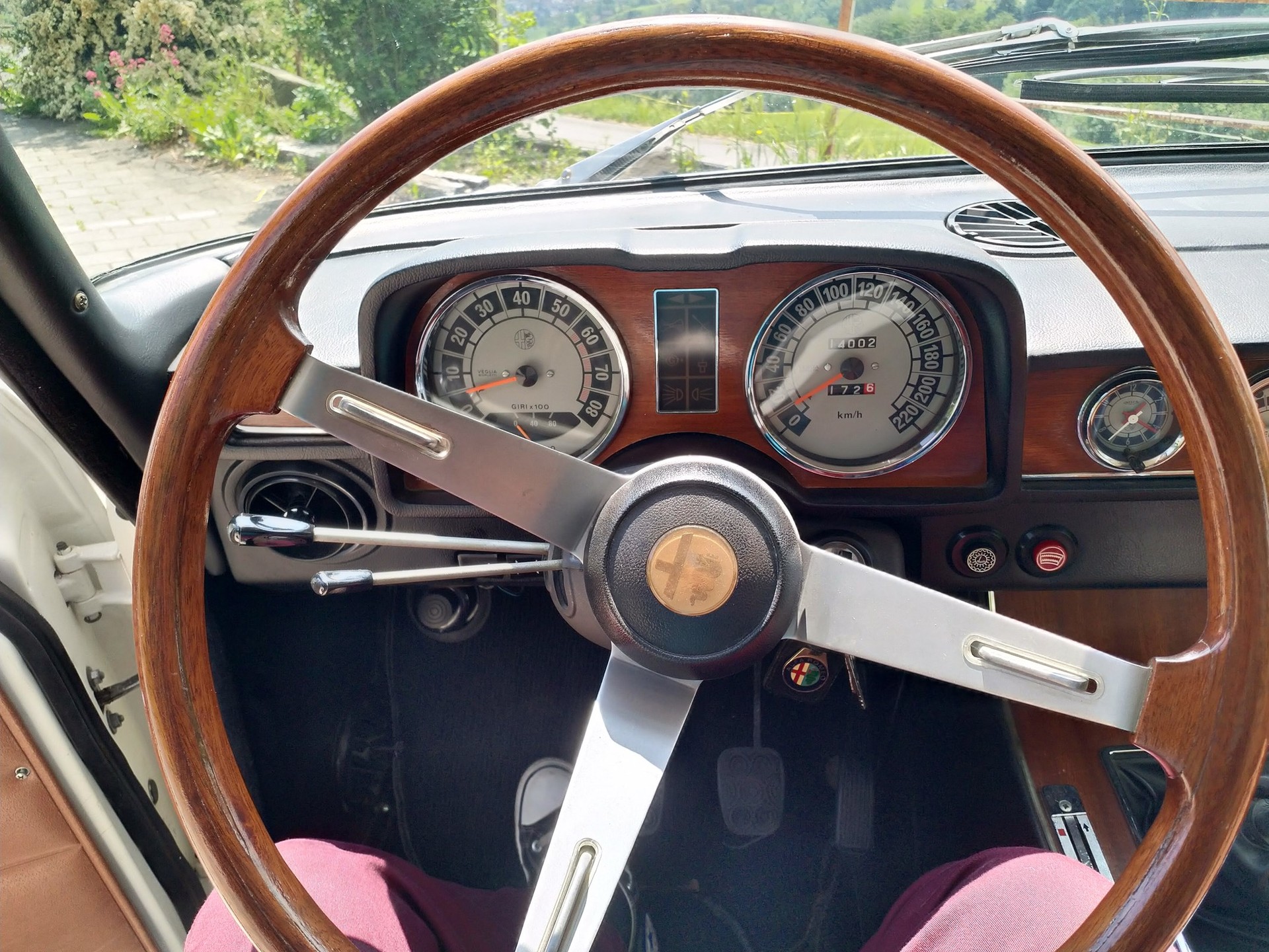 ALFA ROMEO Giulia 2000 Berlina-image-7