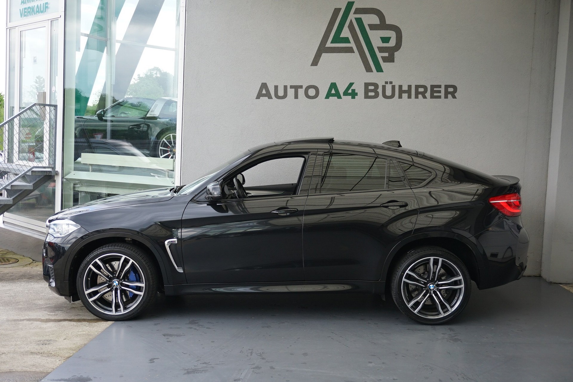 BMW X6M-image-0