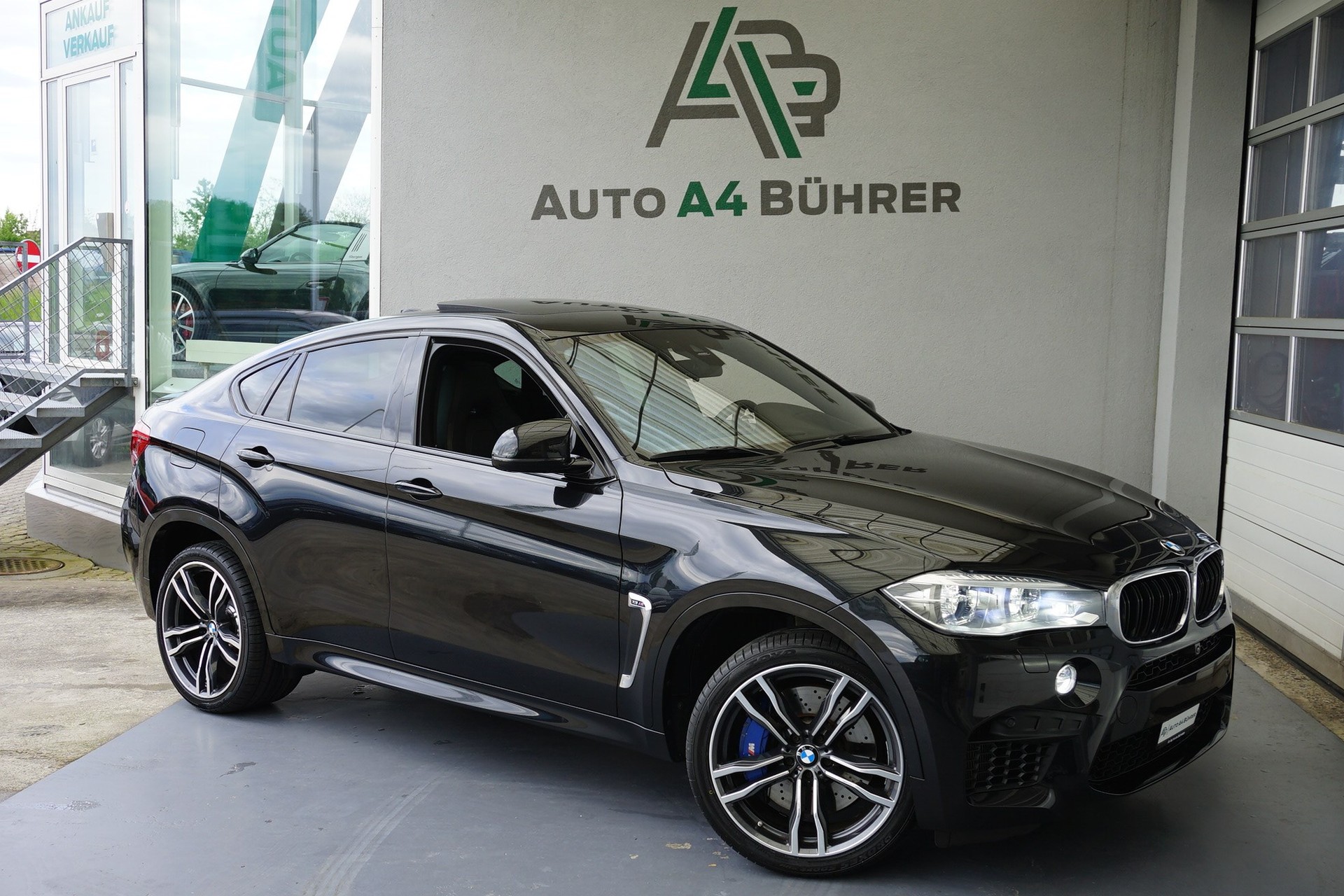 BMW X6M-image-1