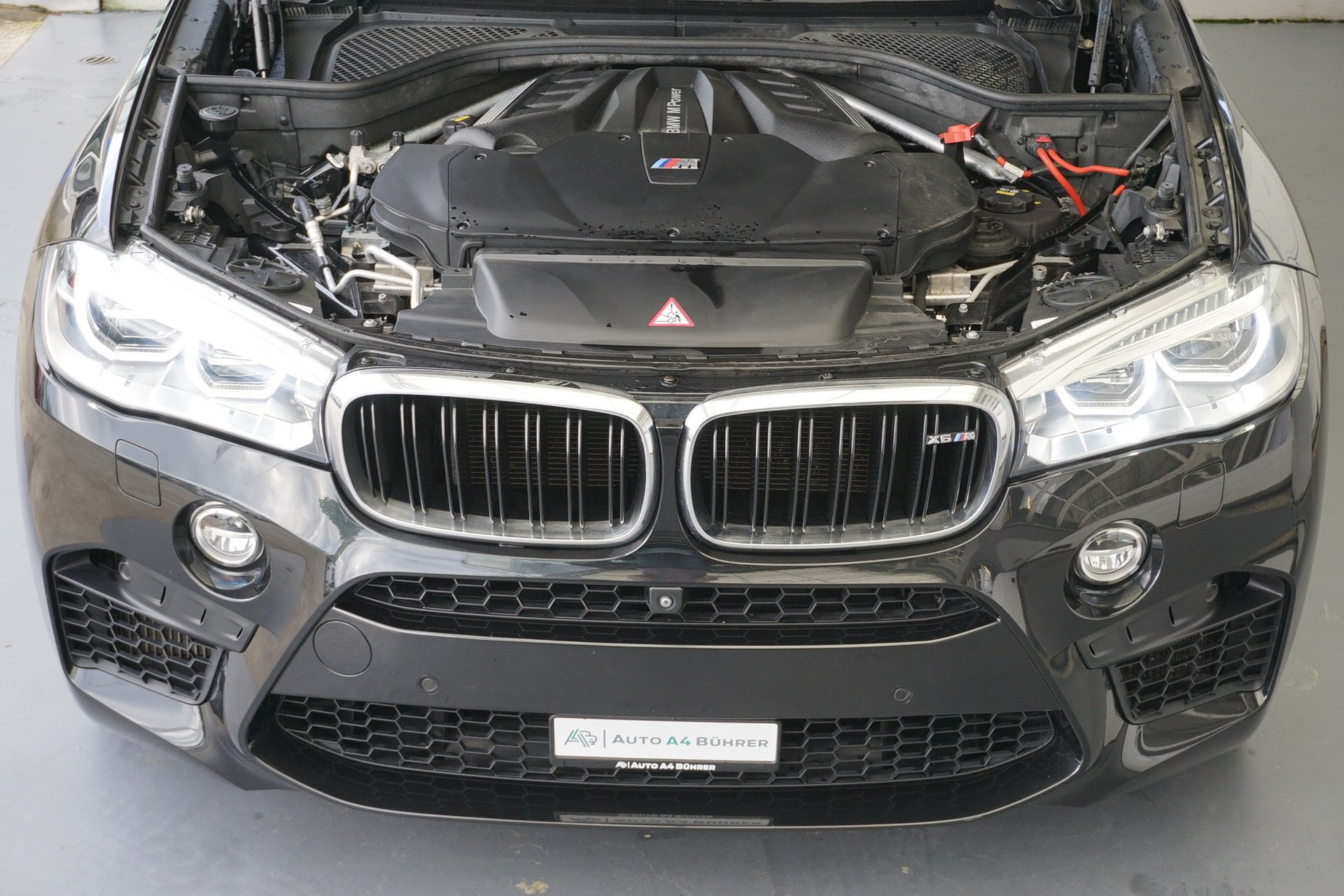 BMW X6M-image-10