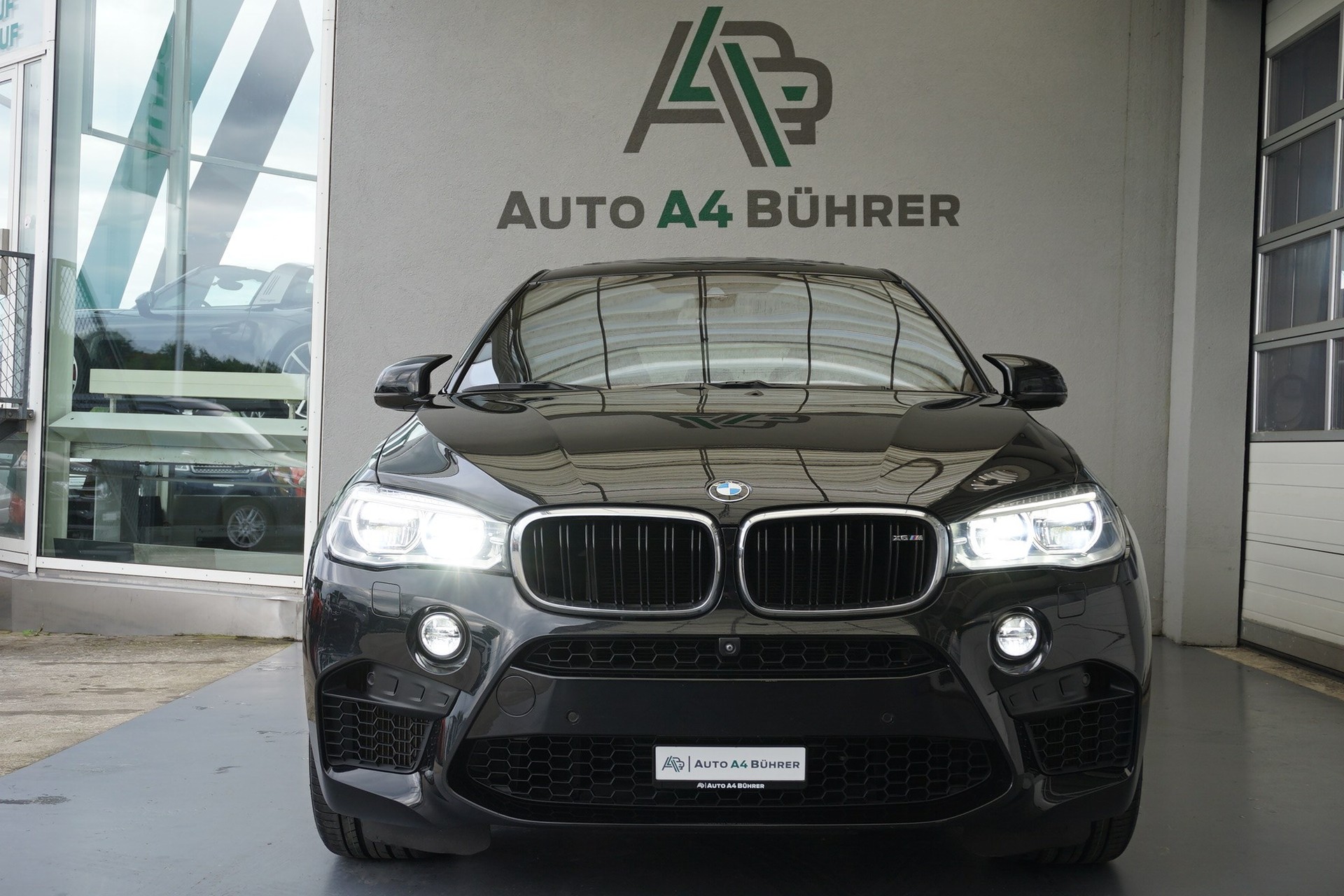 BMW X6M-image-8