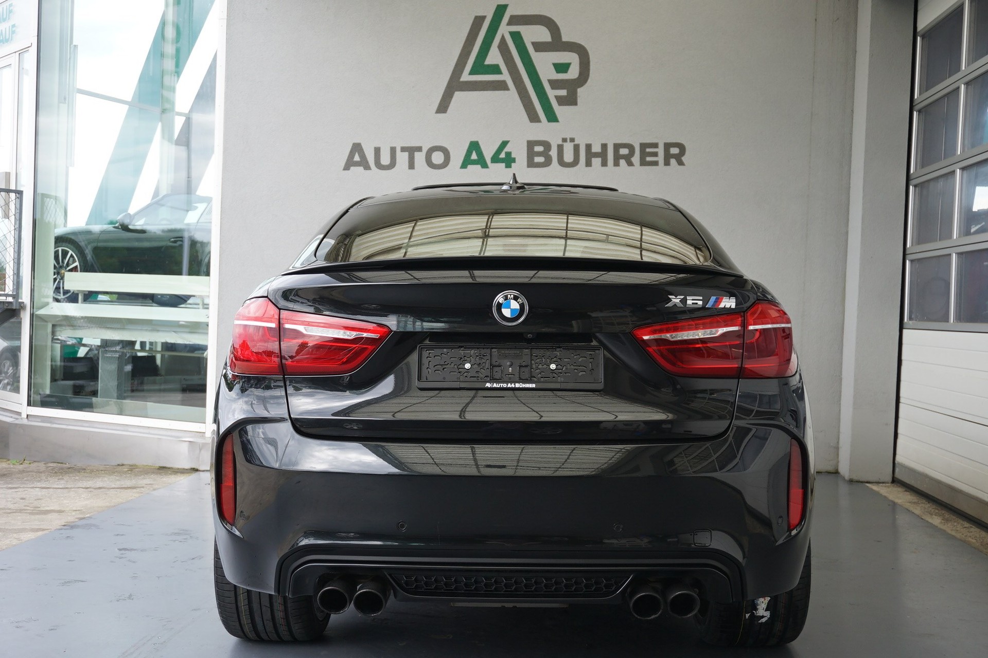 BMW X6M-image-9