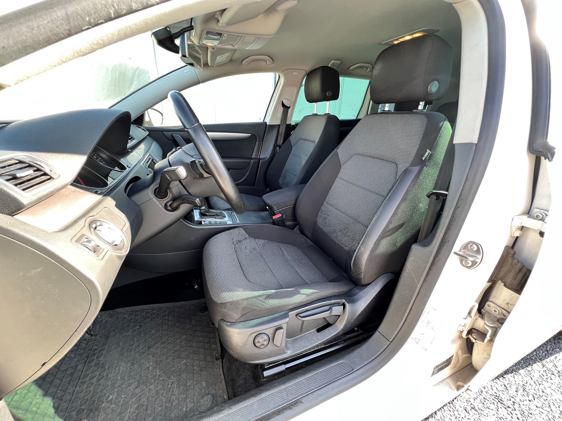 VW Passat Variant 2.0 TDI BMT Comfortline 4MDSG-image-9